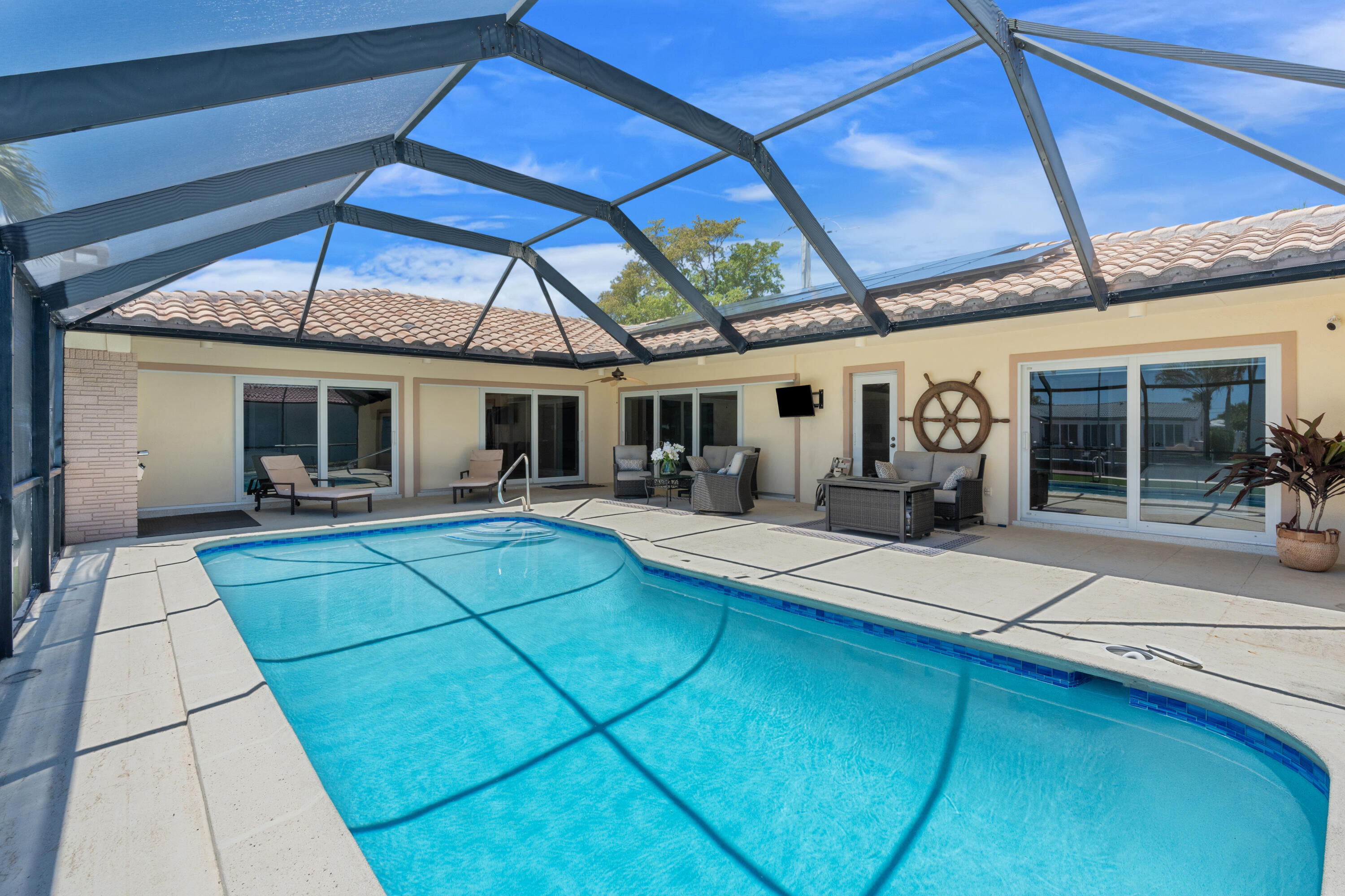 LAKE ESTATES ADD - Residential