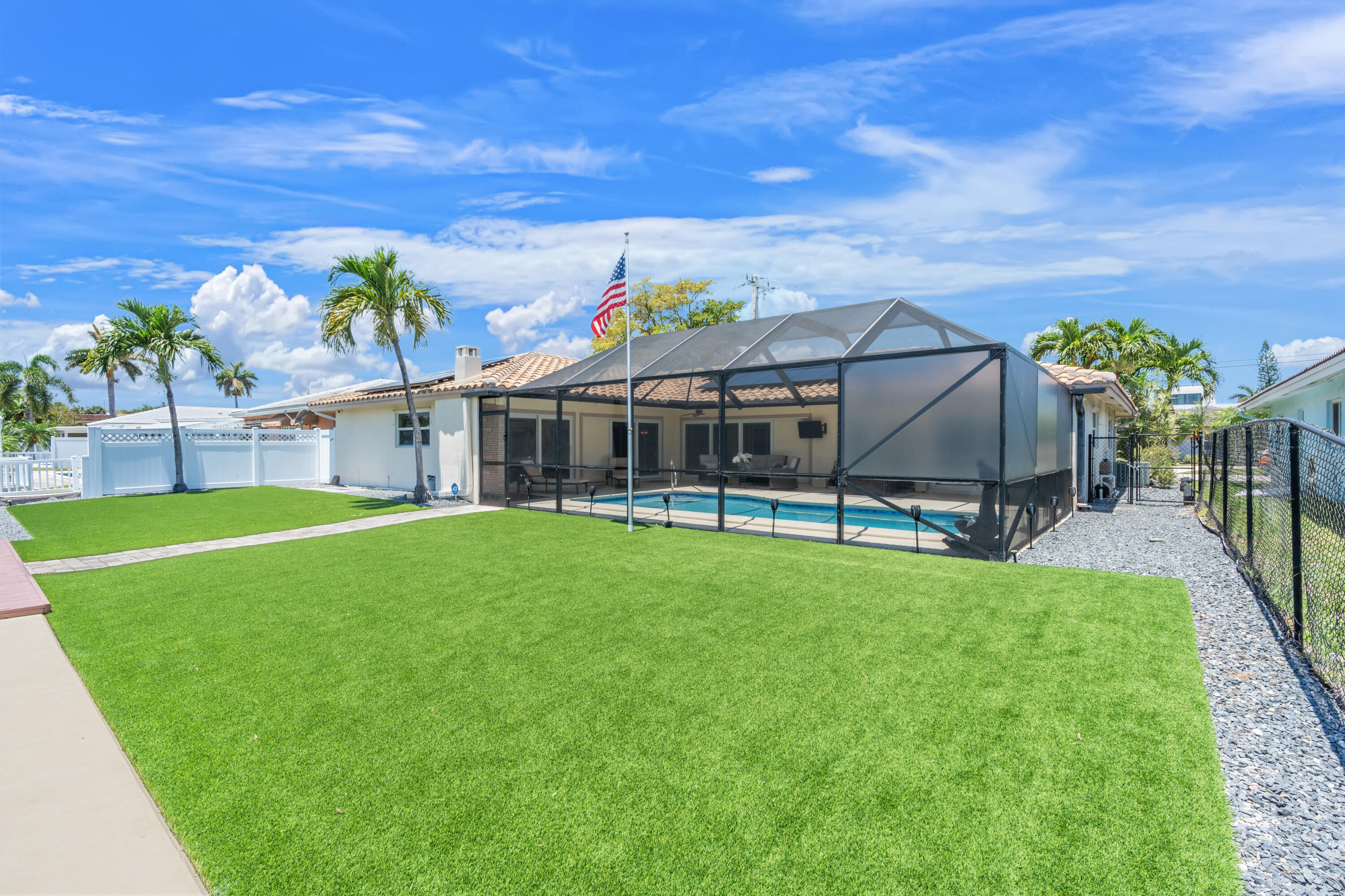 LAKE ESTATES ADD - Residential