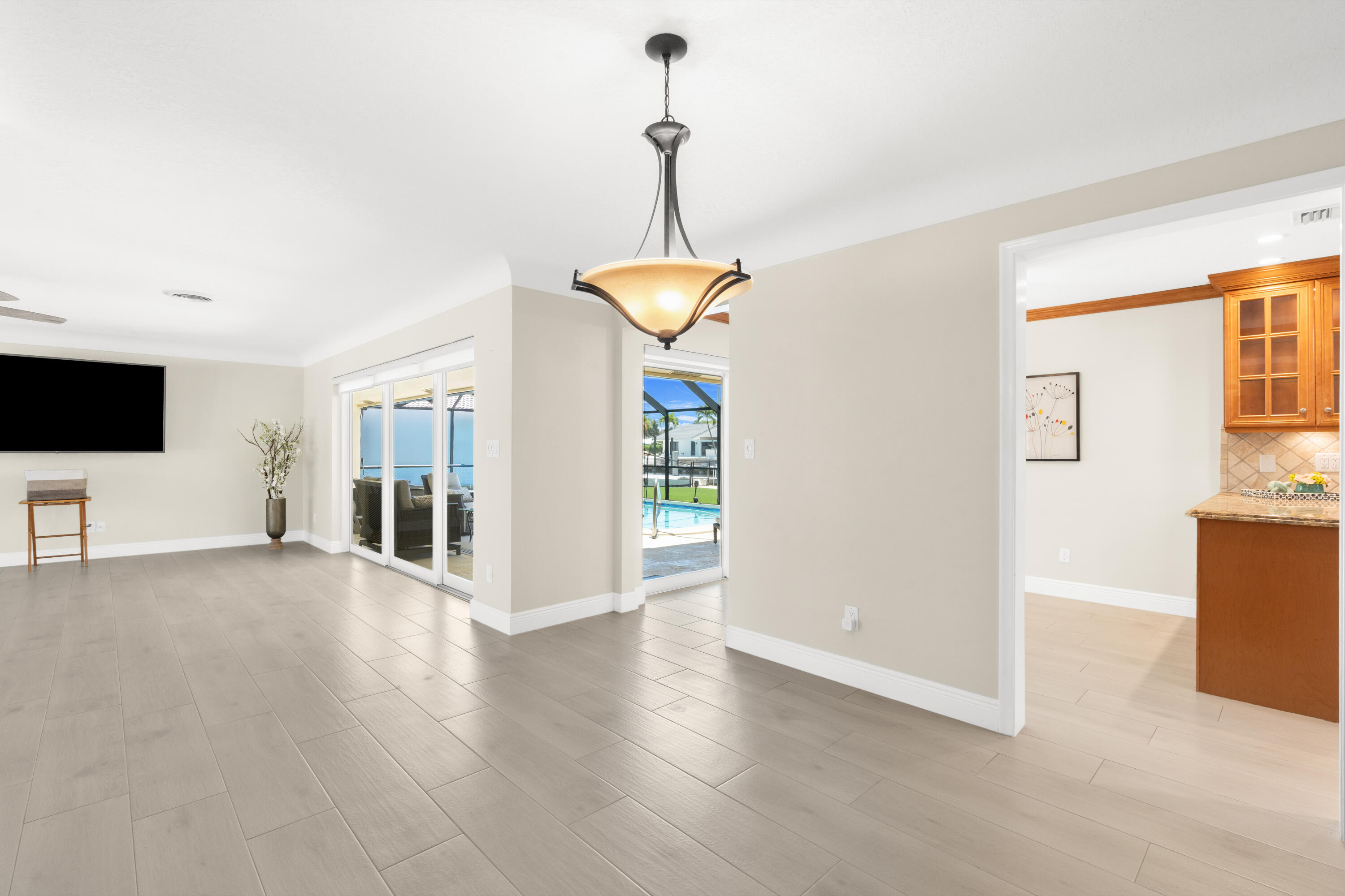 LAKE ESTATES ADD - Residential