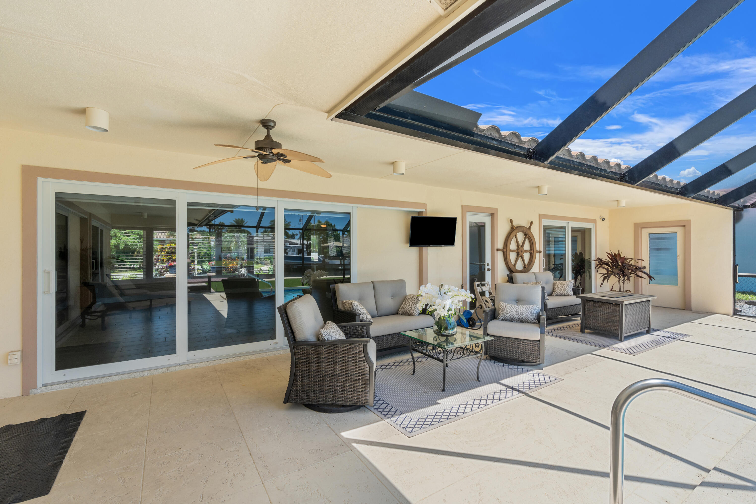 LAKE ESTATES ADD - Residential
