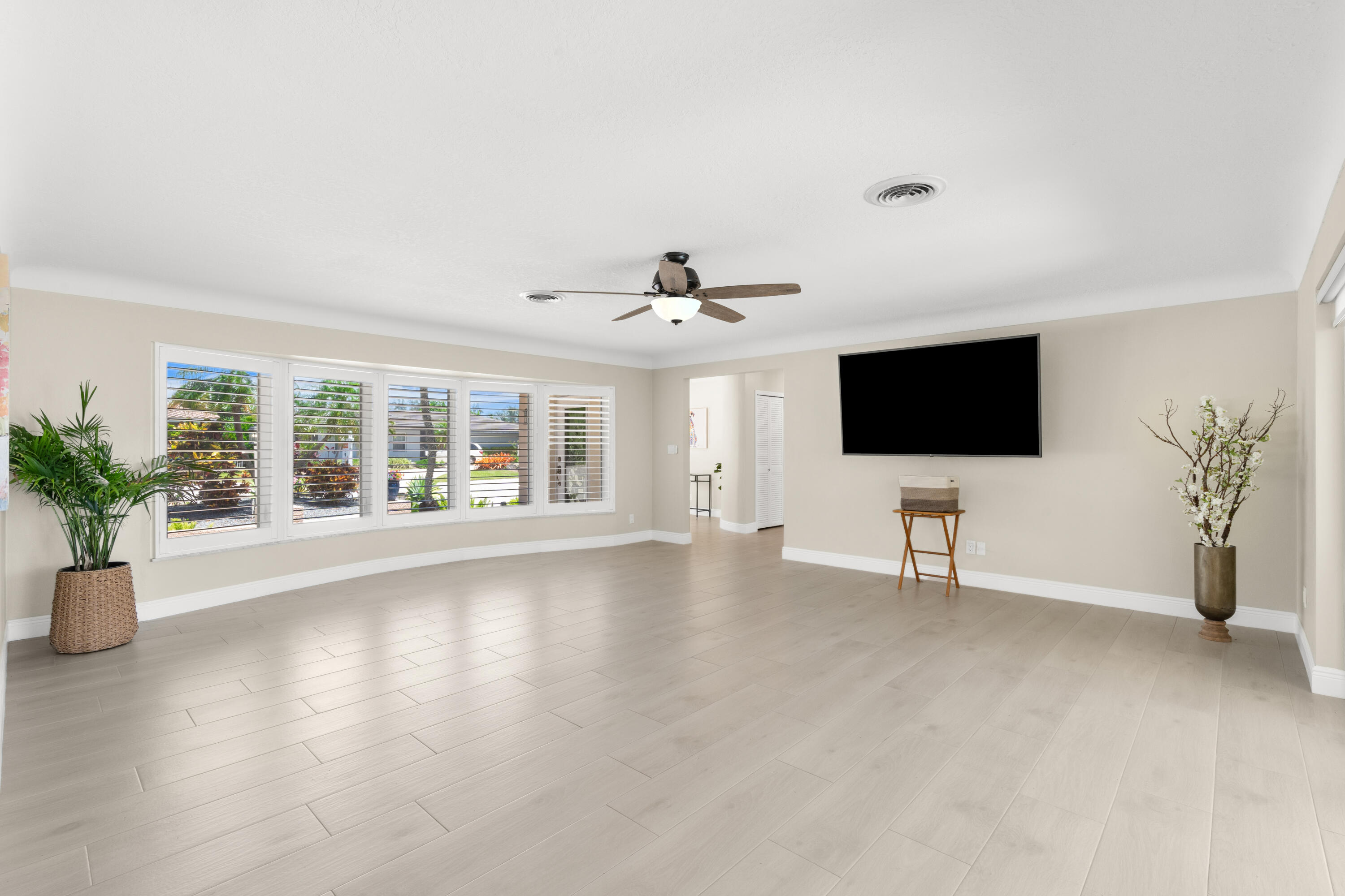 LAKE ESTATES ADD - Residential