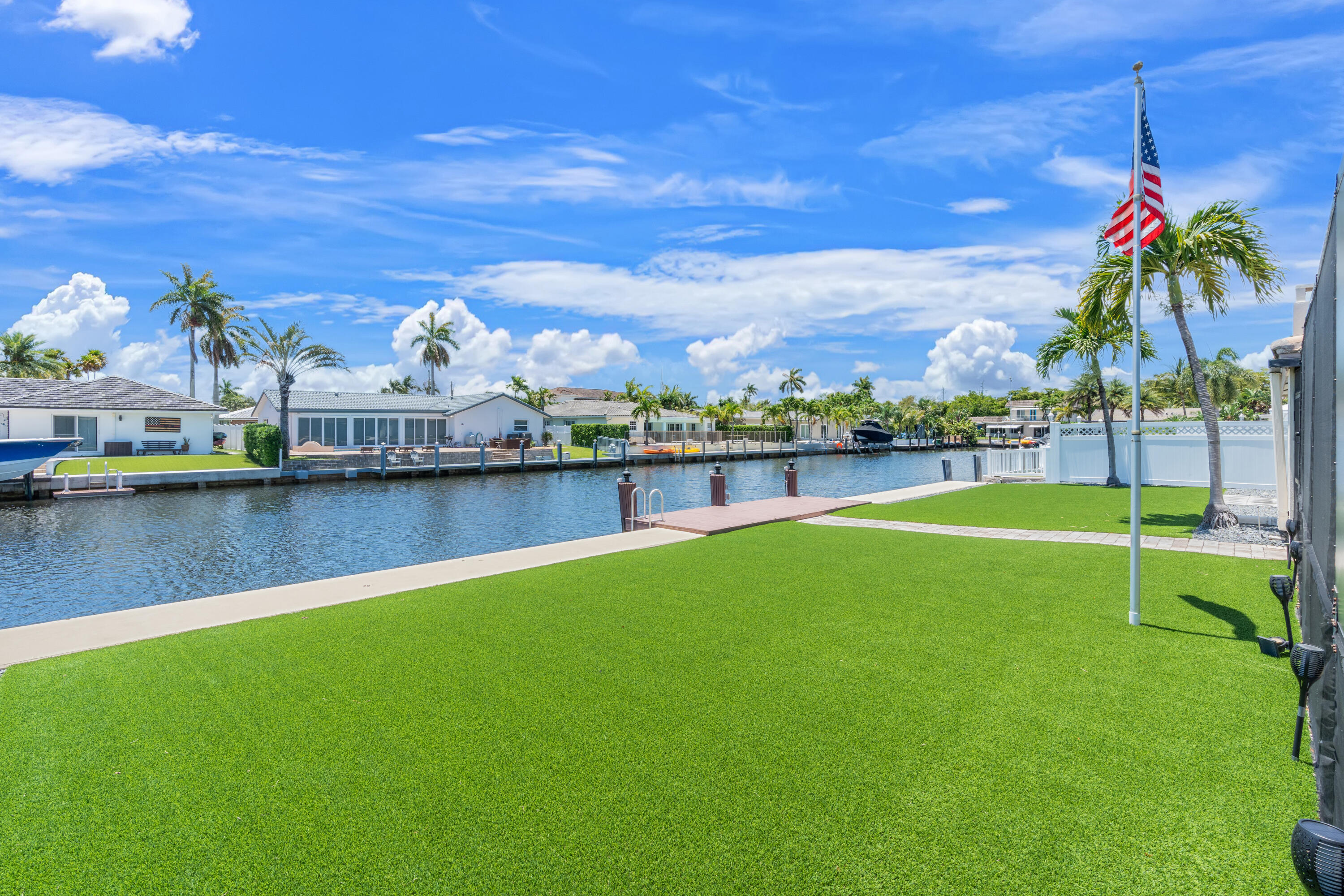 LAKE ESTATES ADD - Residential