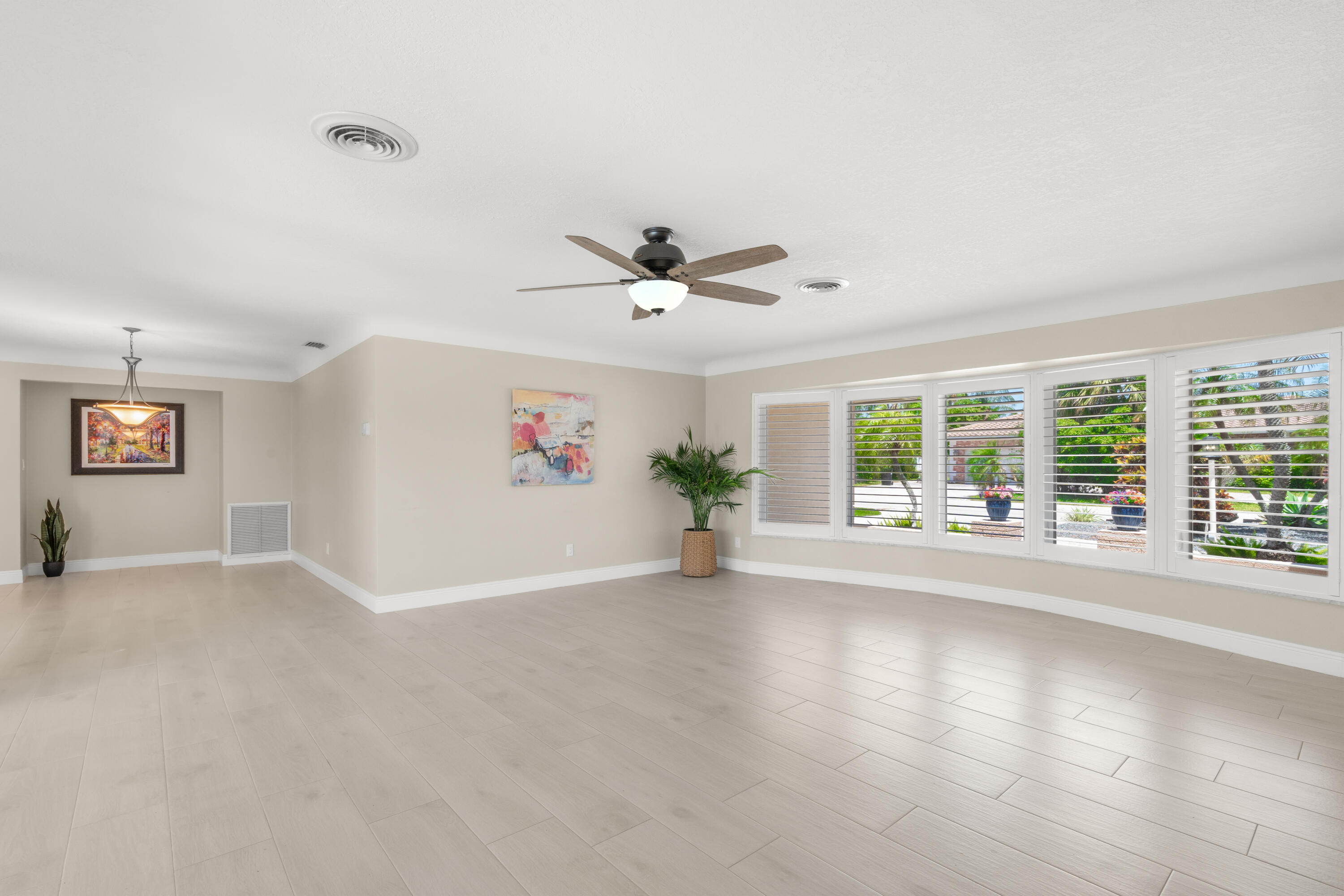 LAKE ESTATES ADD - Residential