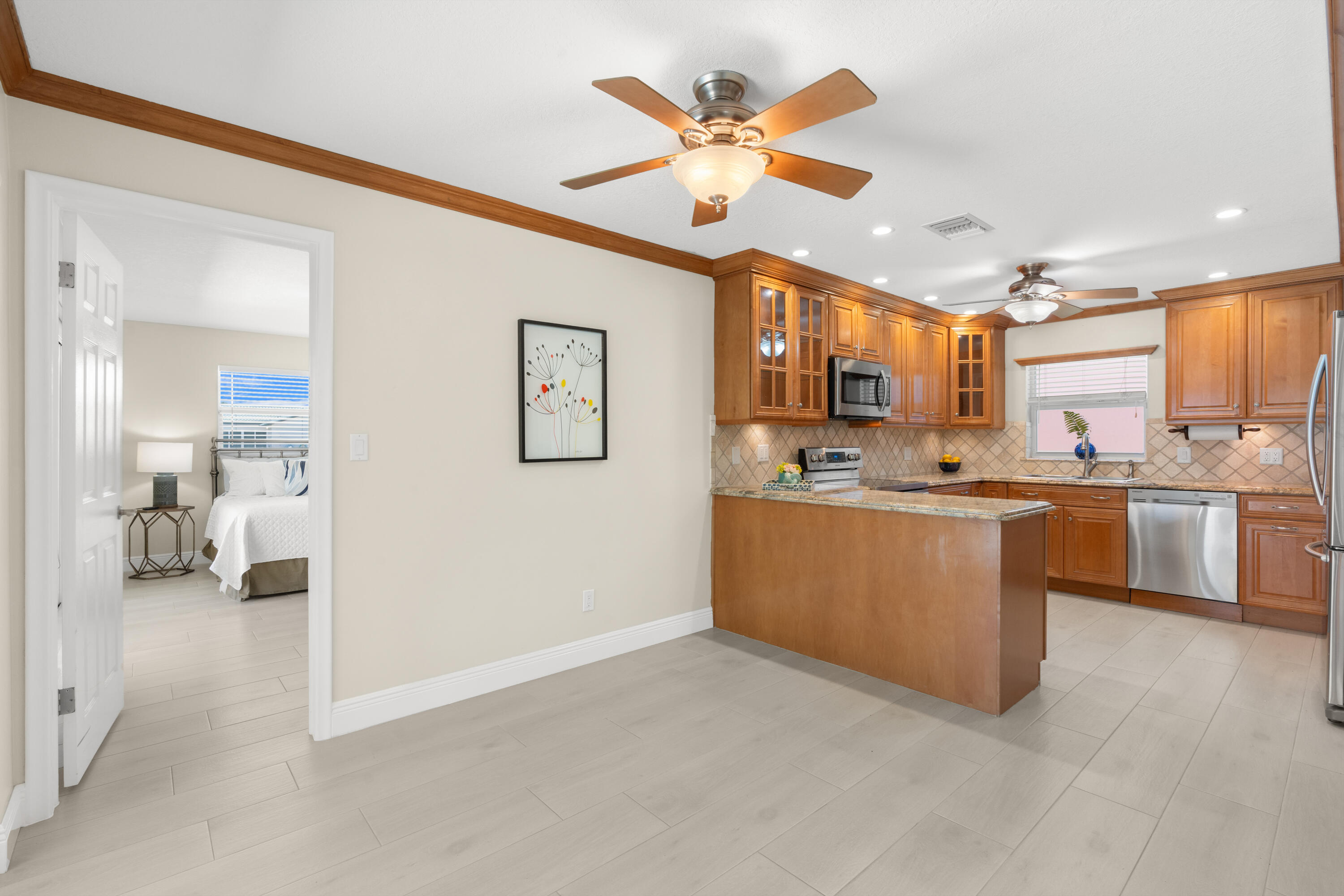 LAKE ESTATES ADD - Residential