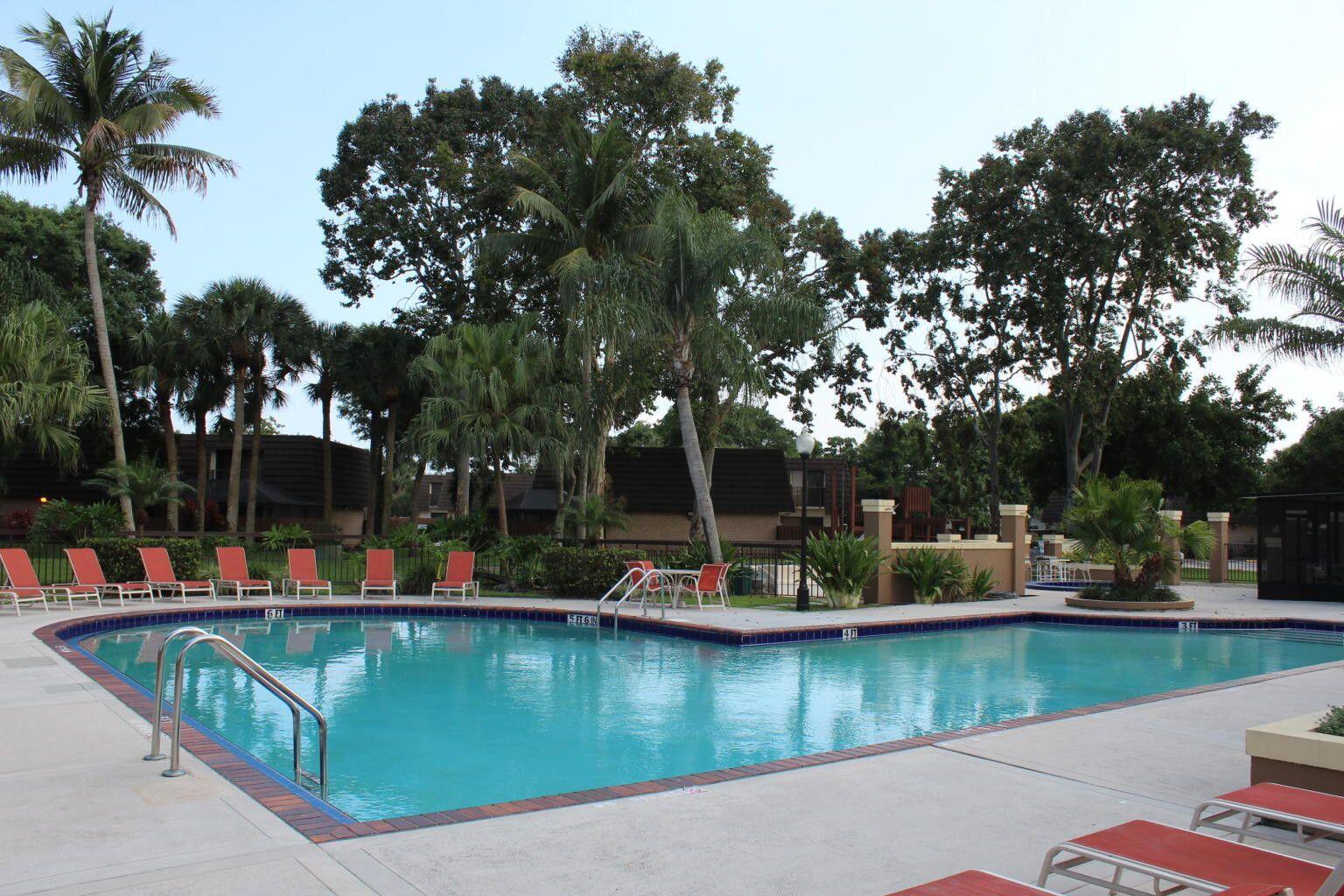 Heritage Village of PB La - Residential Lease