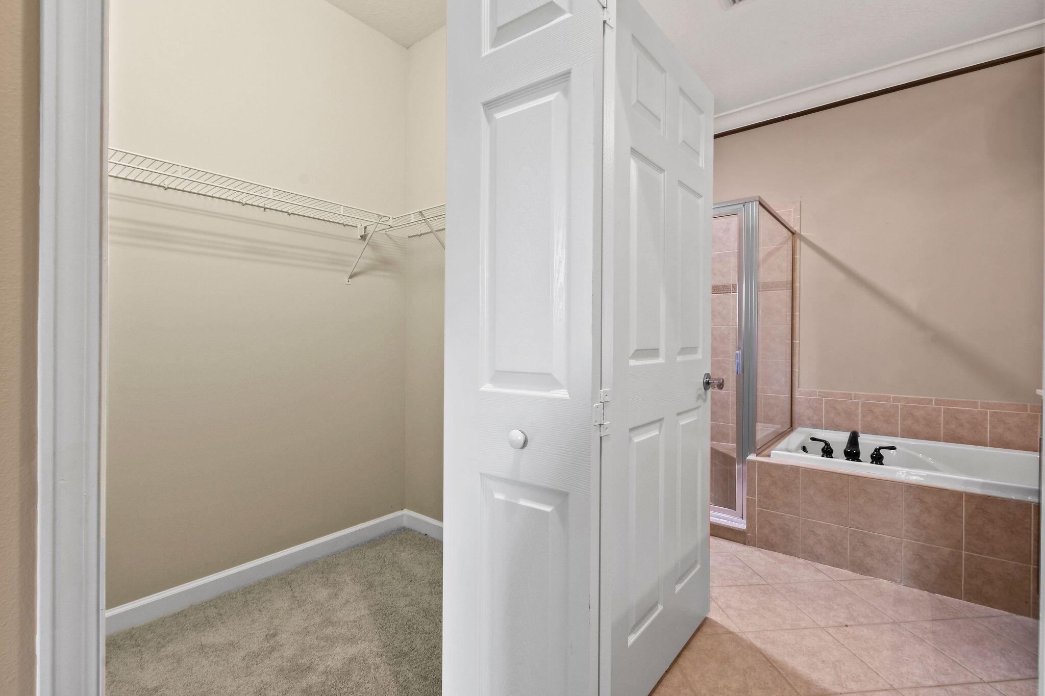 TORREY PINES - Residential