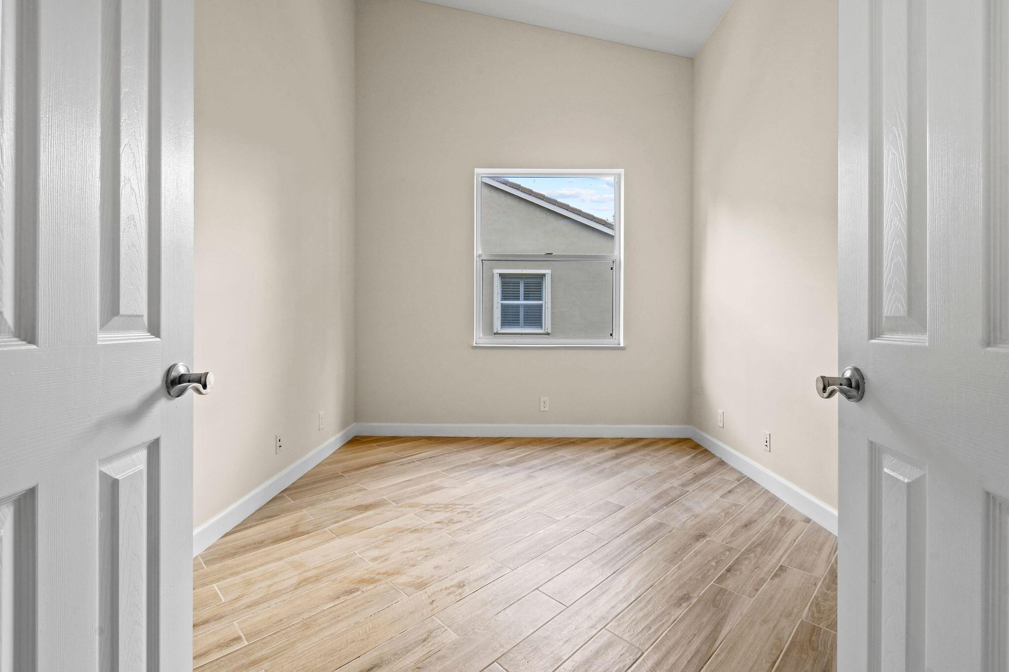 TORREY PINES - Residential