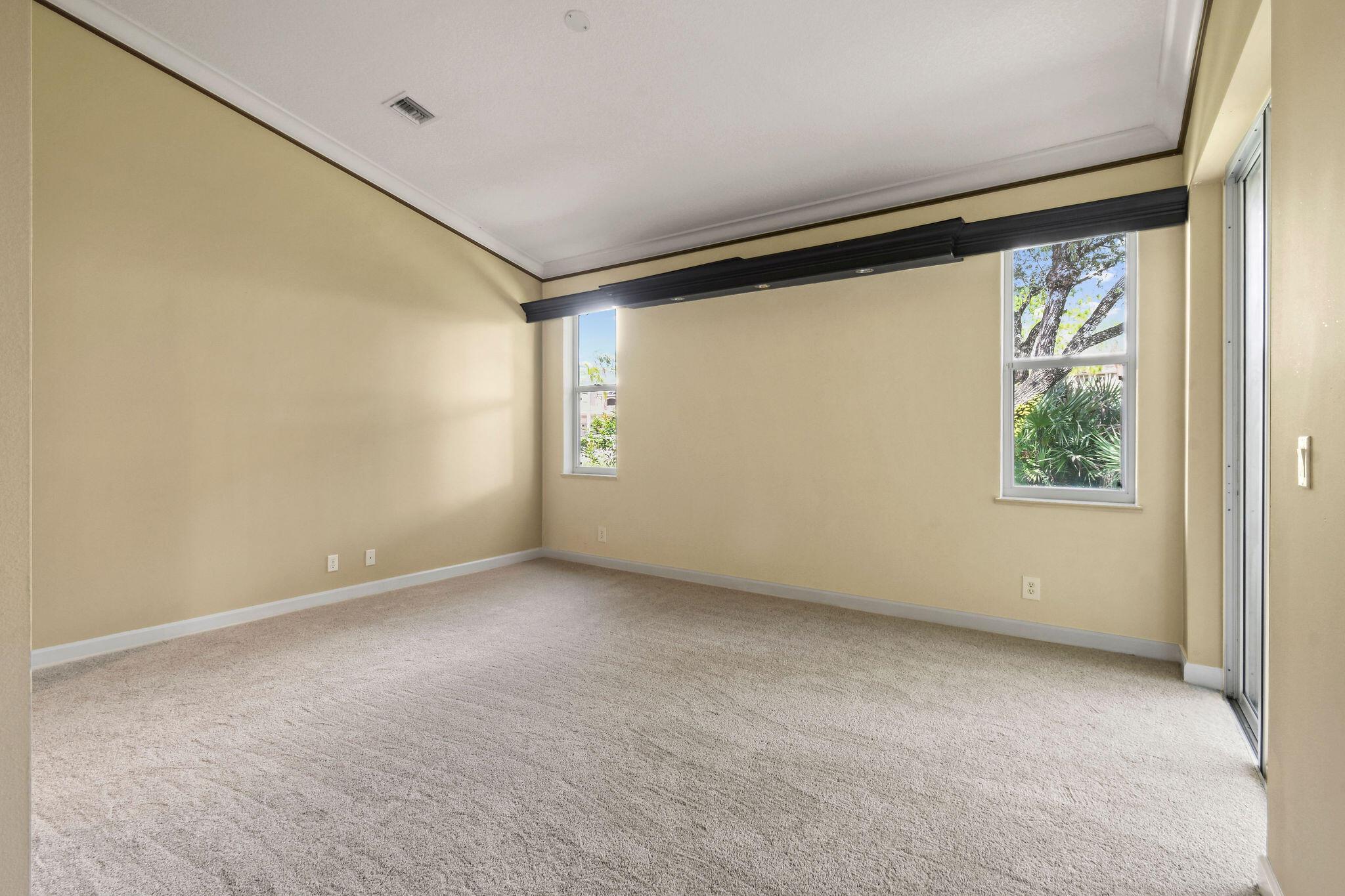 TORREY PINES - Residential