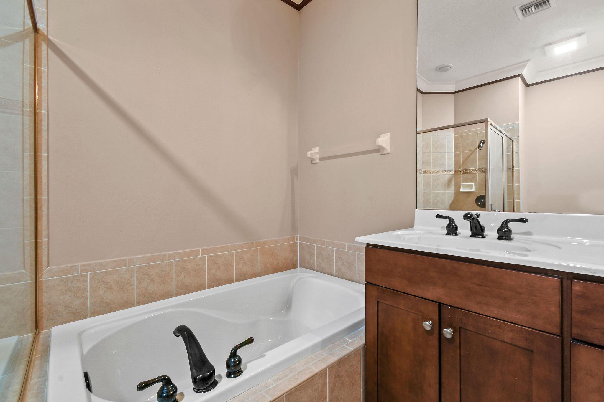 TORREY PINES - Residential