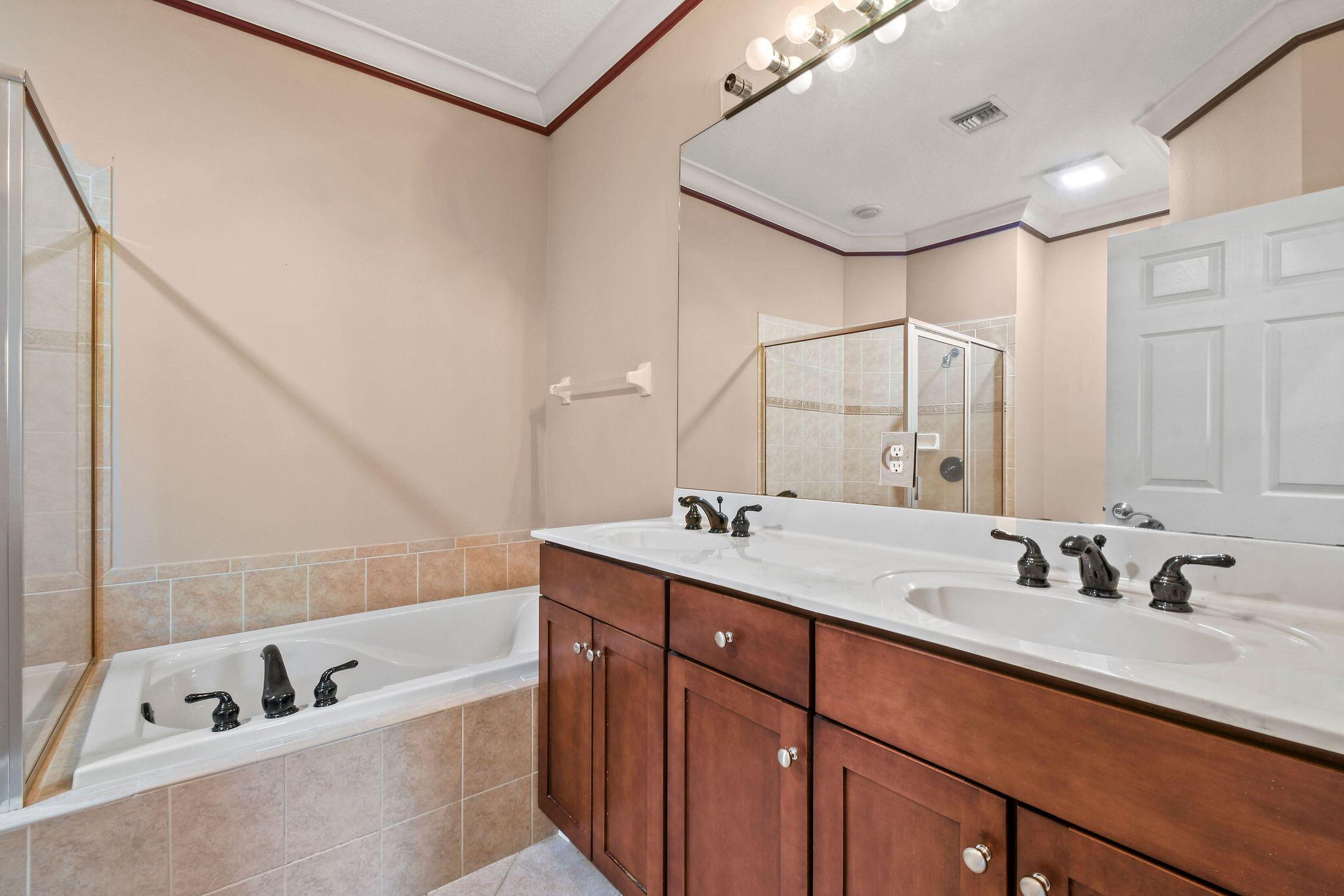 TORREY PINES - Residential