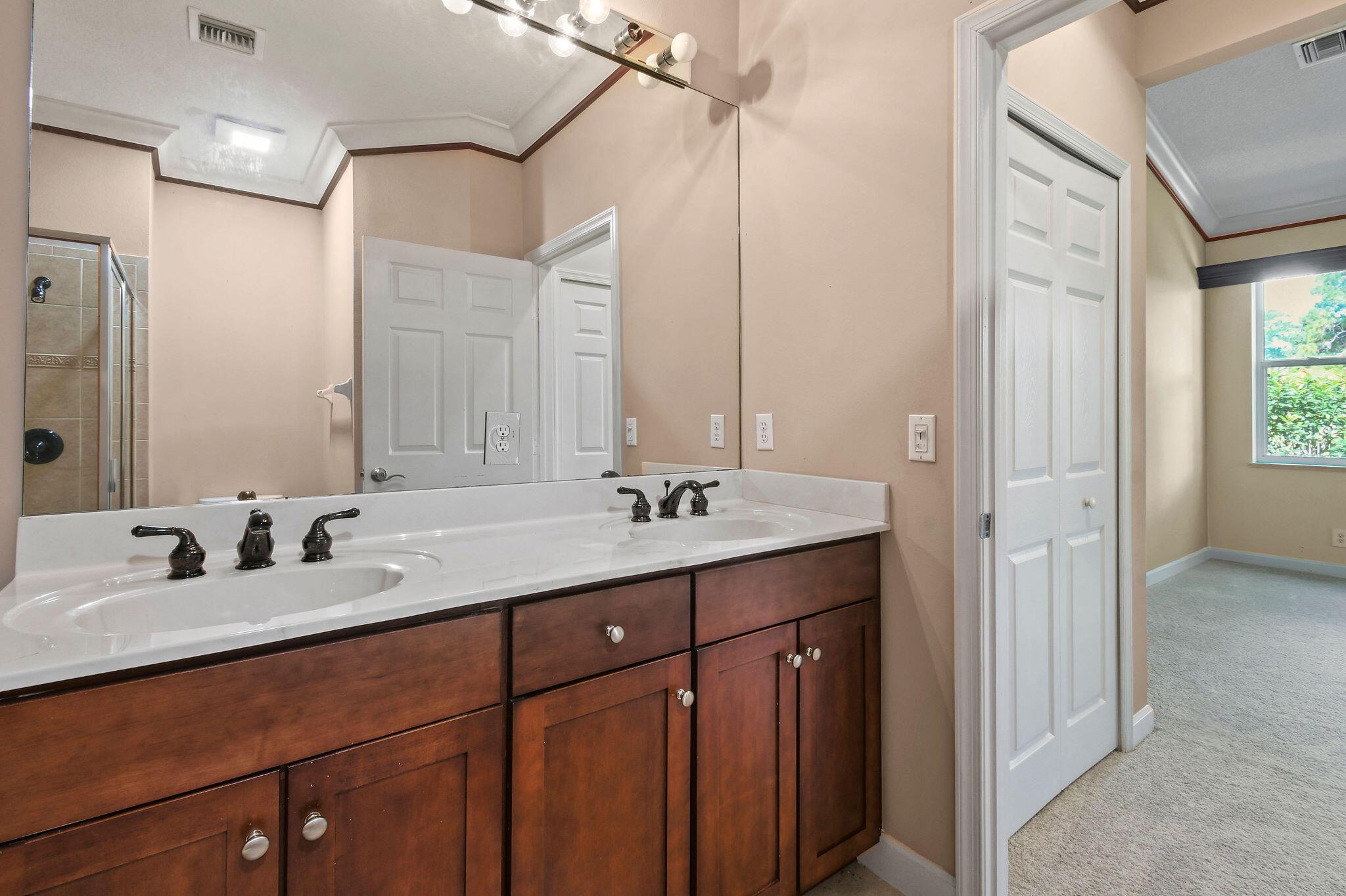 TORREY PINES - Residential