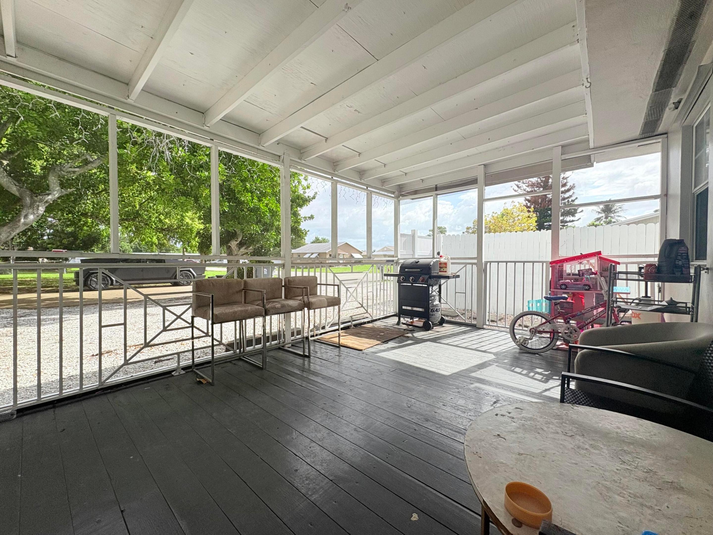 PINE AIR 3 - Residential