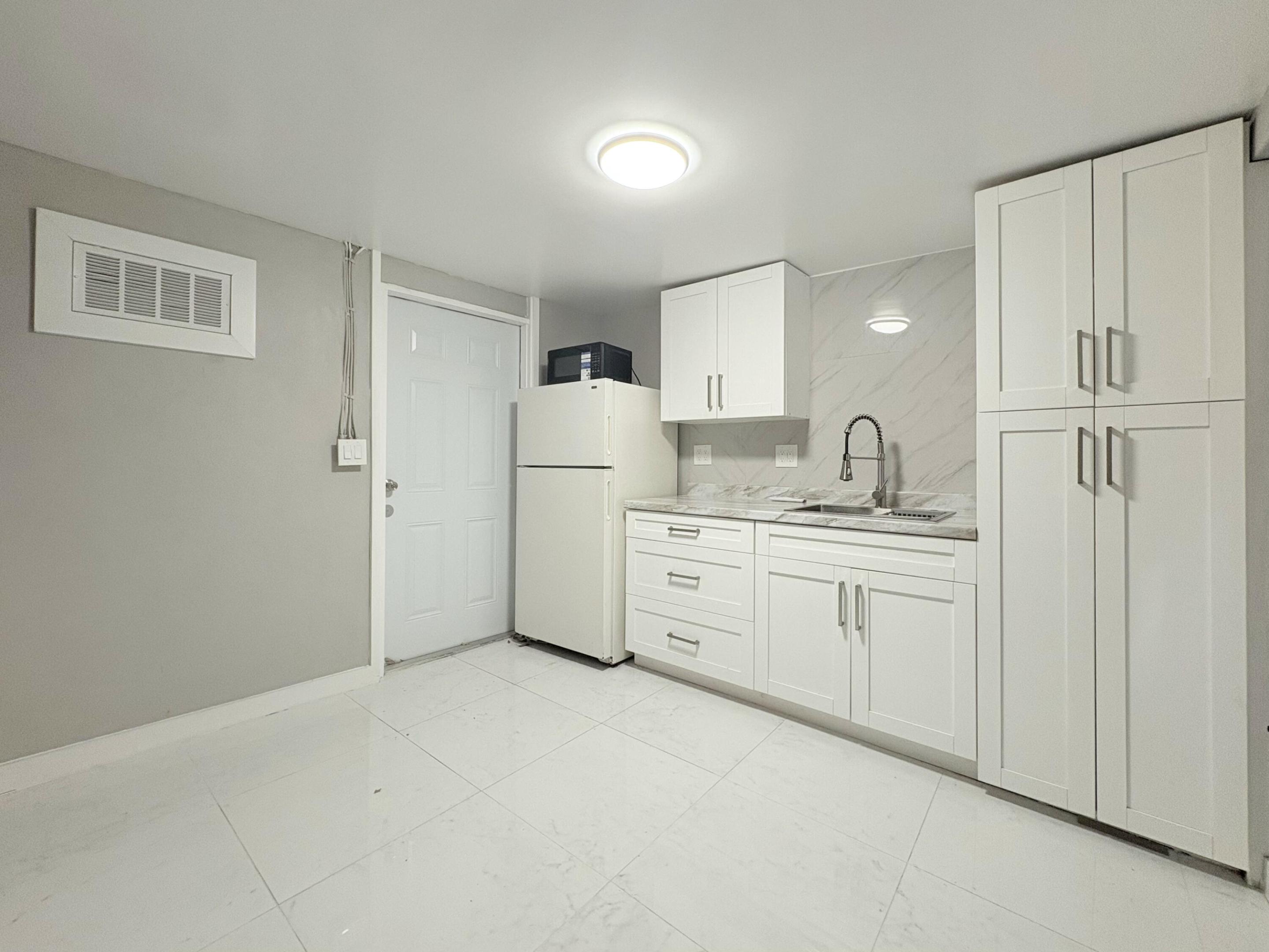 PINE AIR 3 - Residential