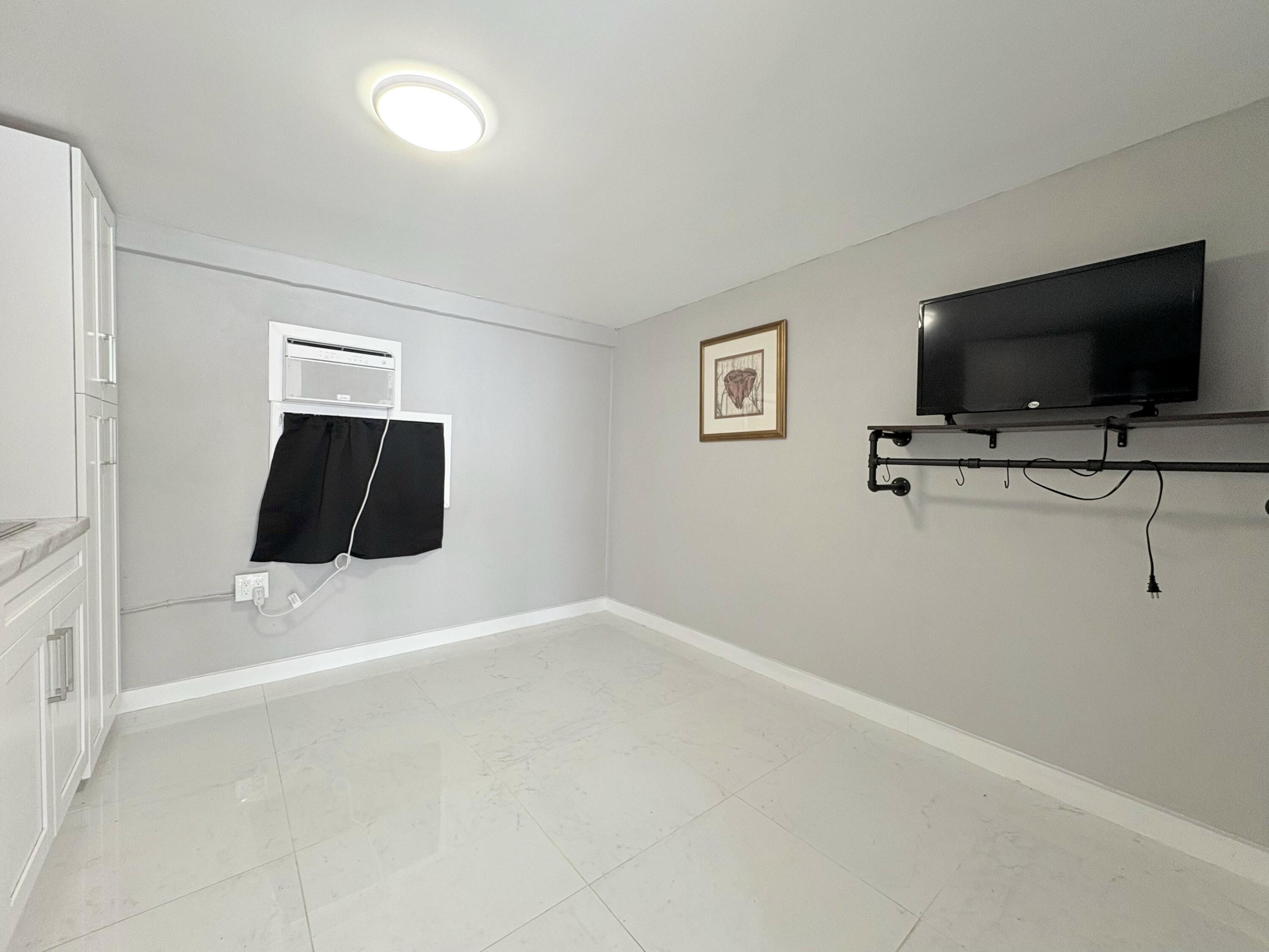 PINE AIR 3 - Residential