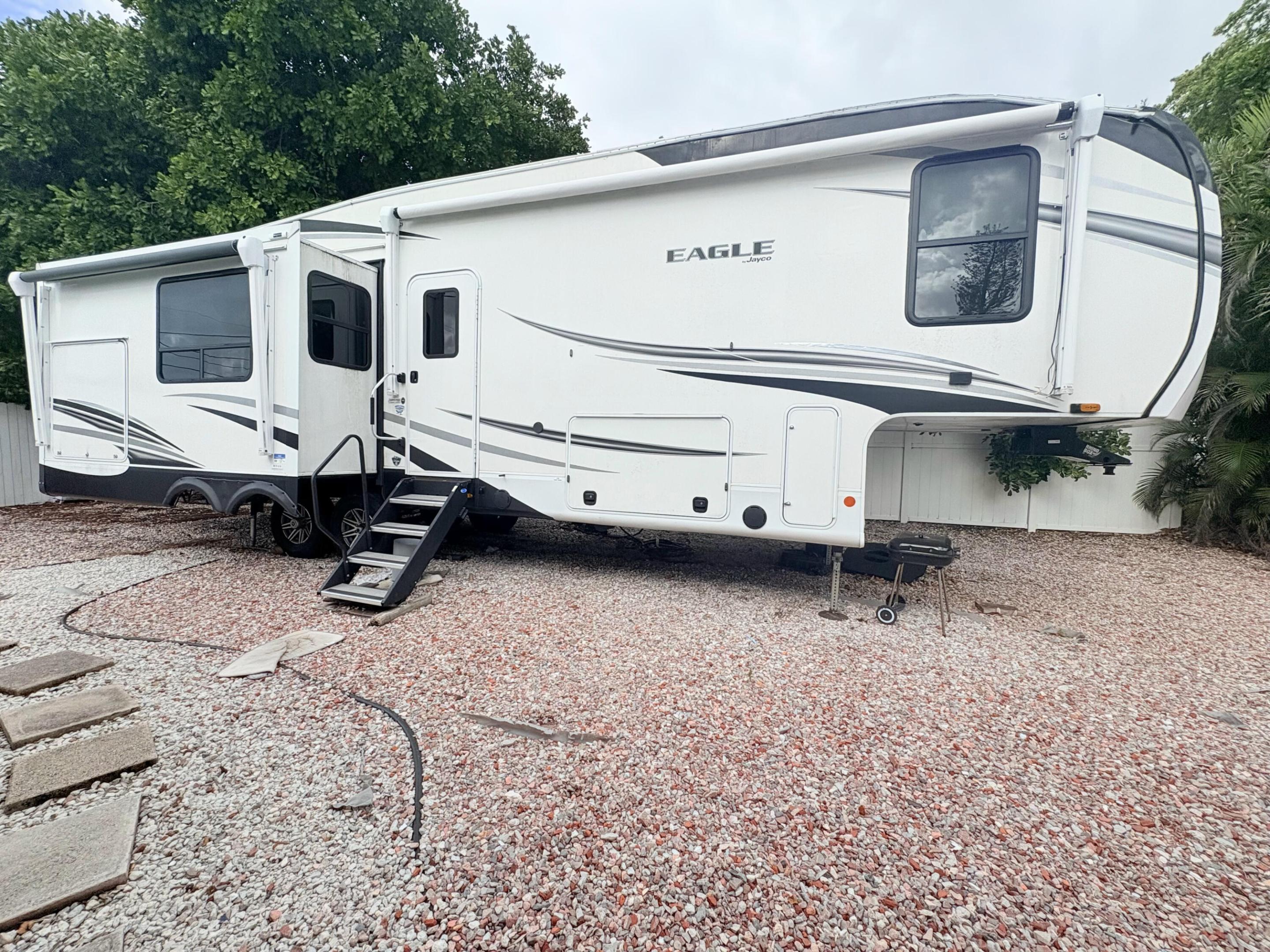 PINE AIR 3 - Residential