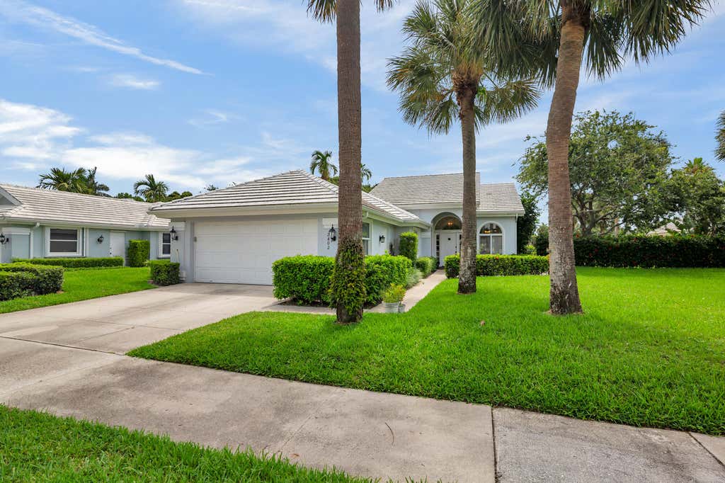 Photo of 2402 Saratoga Bay Drive, West Palm Beach, FL 33409 (MLS # B26045267)