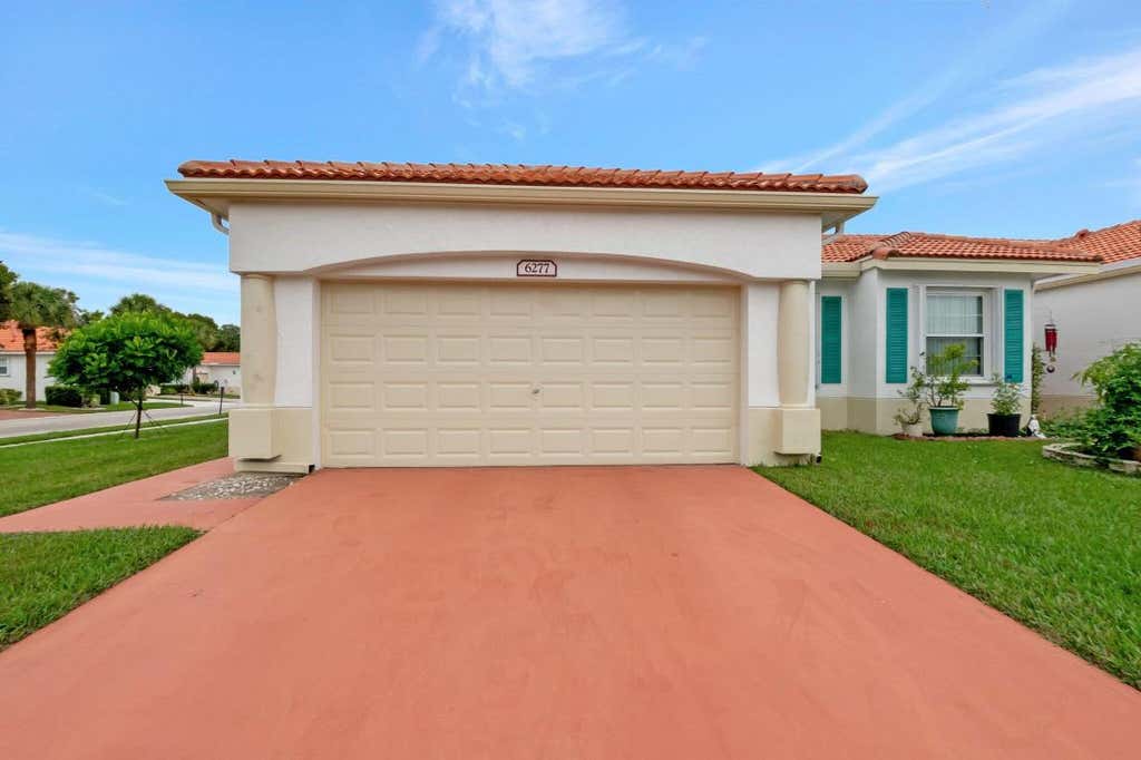 Photo of 6277 Heliconia Road, Delray Beach, FL 33484 (MLS # R11069184)