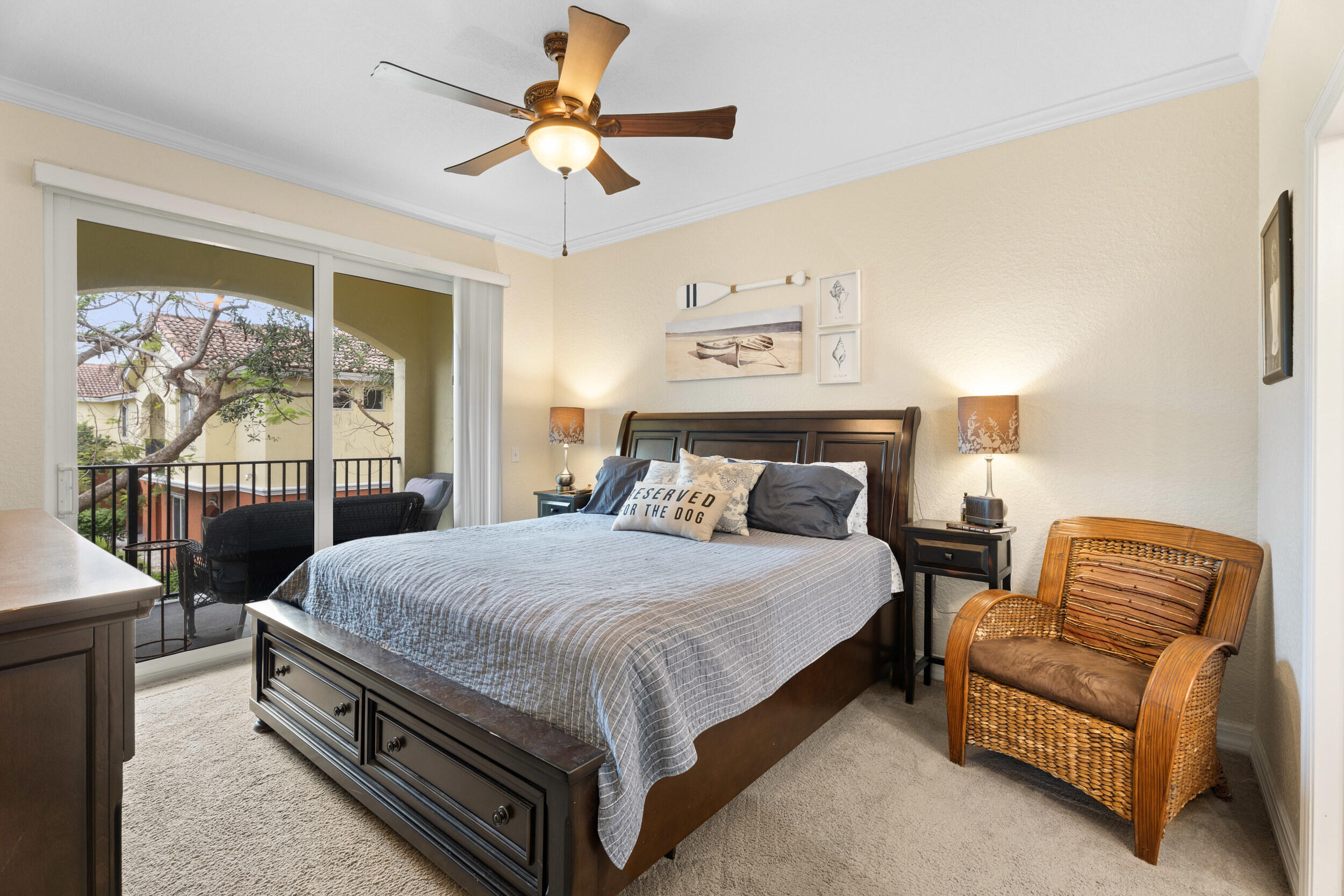 VILABELLA CENTRAL PARK CONDO - Residential