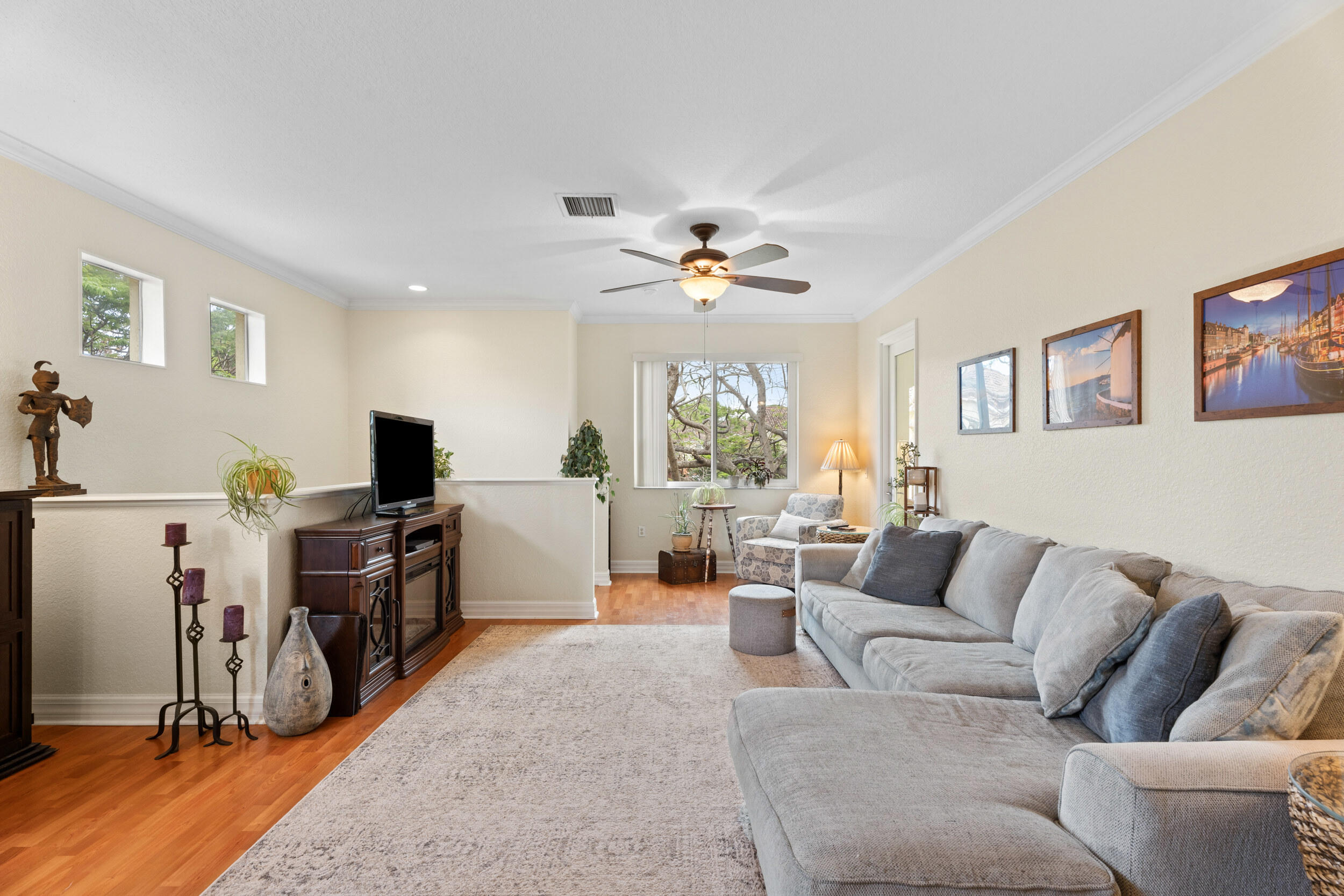 VILABELLA CENTRAL PARK CONDO - Residential