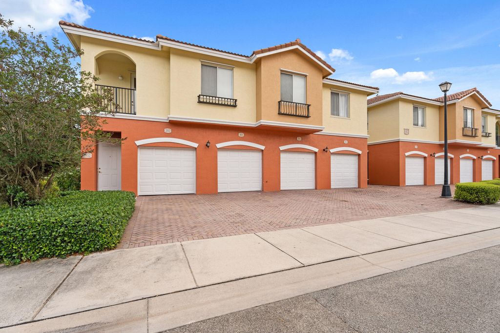 Photo of 42 SE Sedona Circle #201, Stuart, FL 34994 (MLS # B26012143)