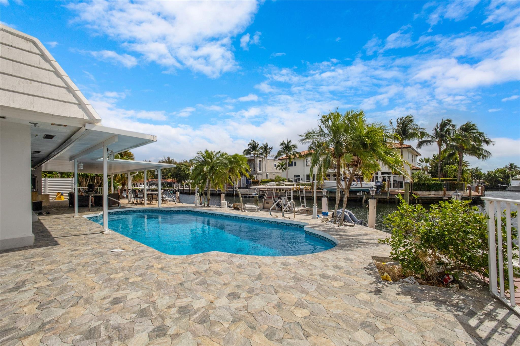 Country Club Isles 42-40 - Residential