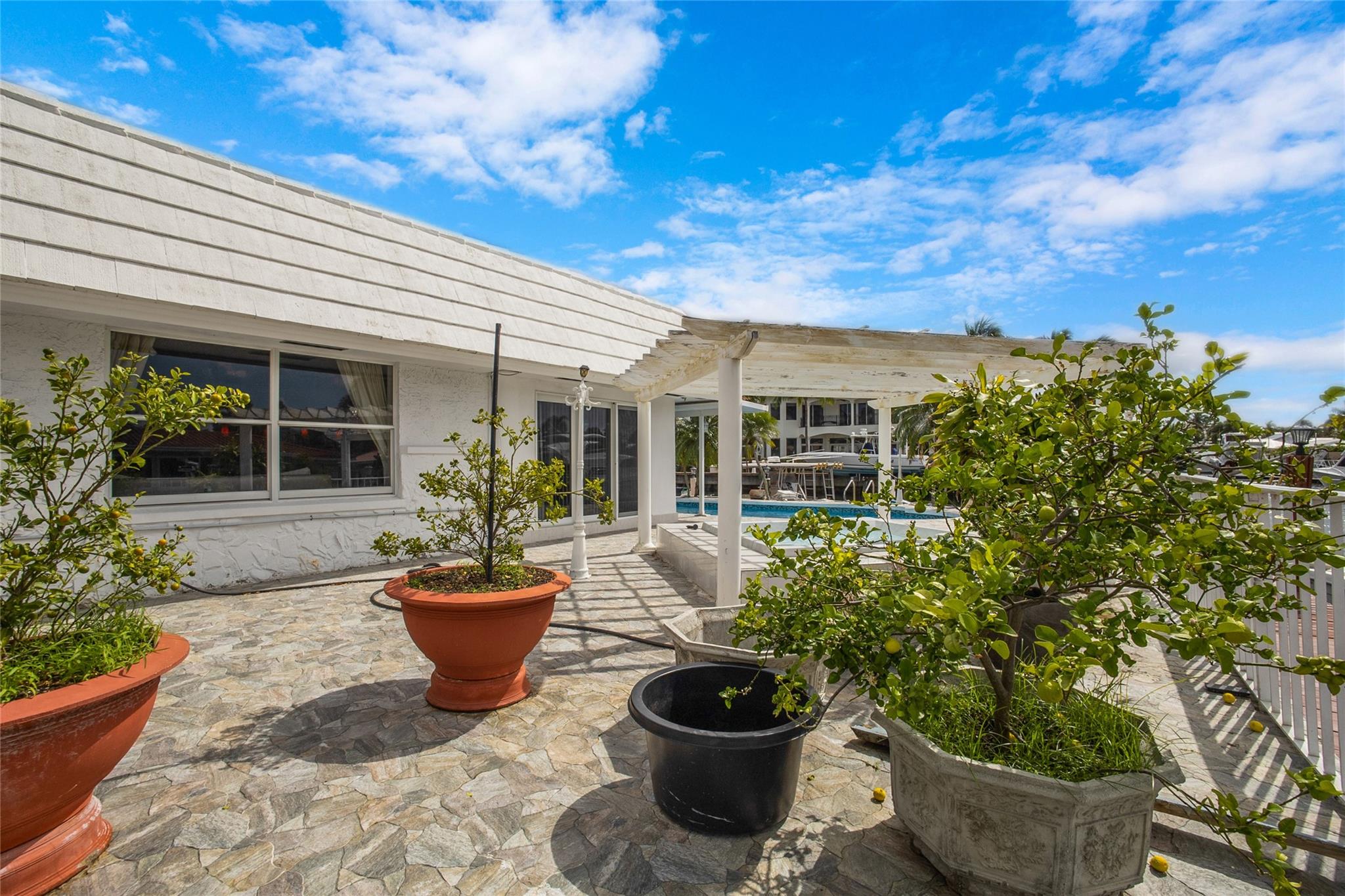 Country Club Isles 42-40 - Residential