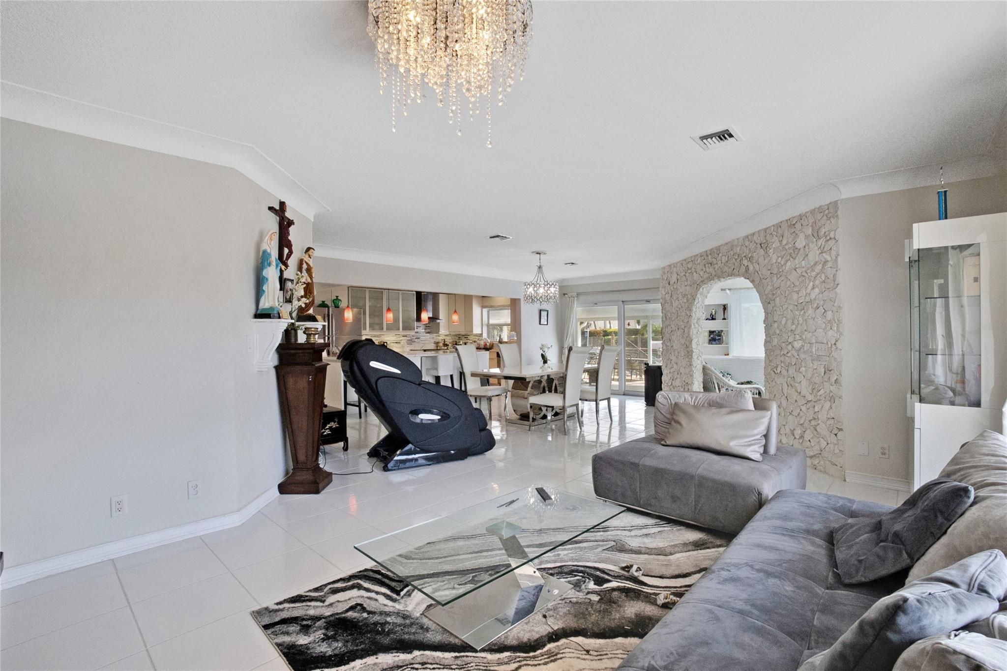 Country Club Isles 42-40 - Residential