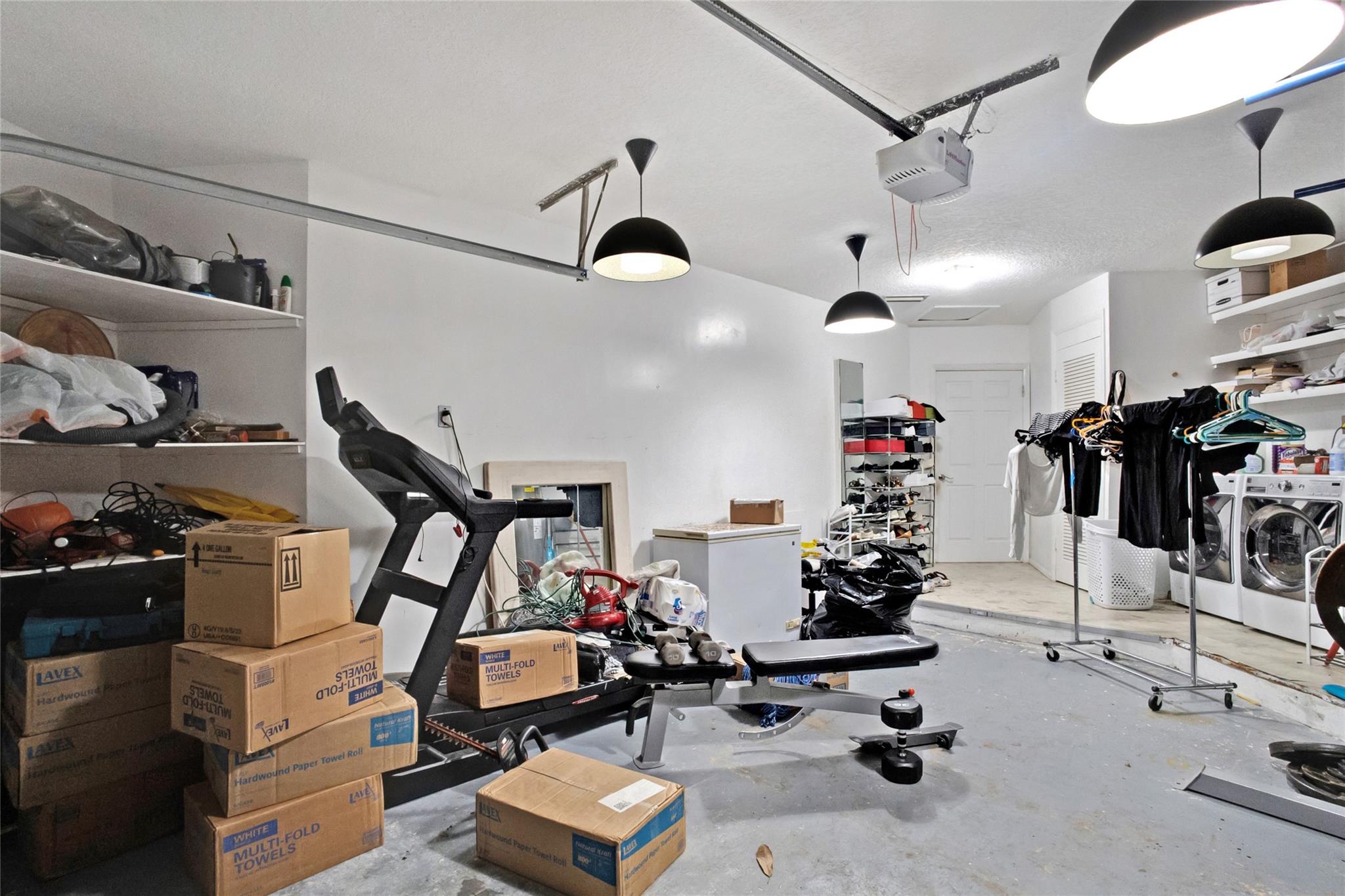 Country Club Isles 42-40 - Residential