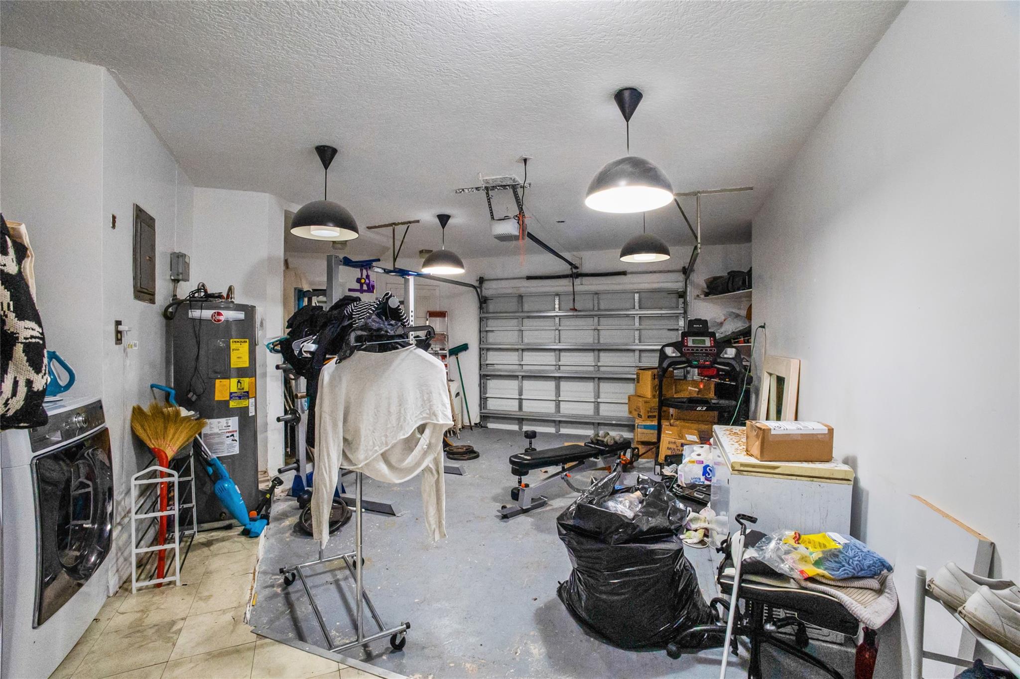 Country Club Isles 42-40 - Residential