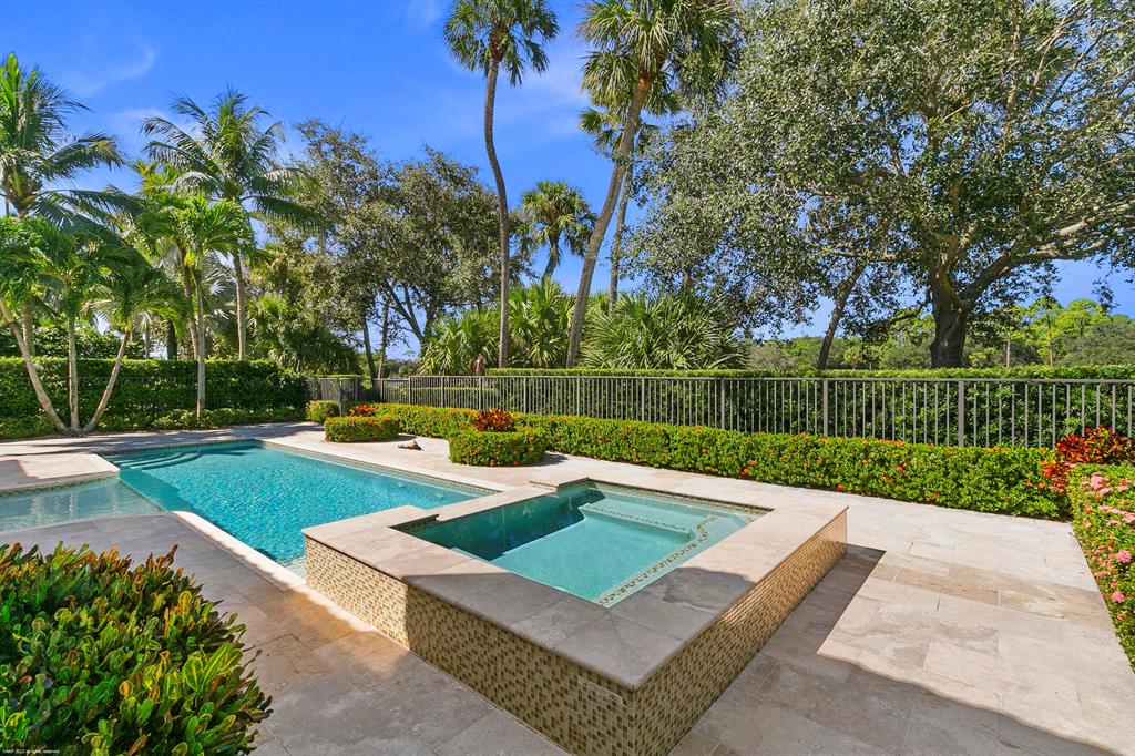 OLD PALM - Residential