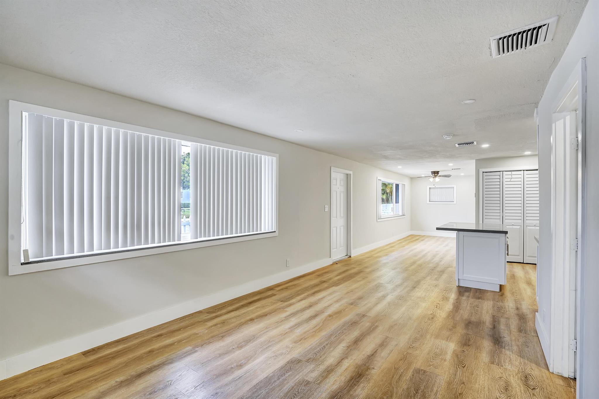 434 SW 9th Street B