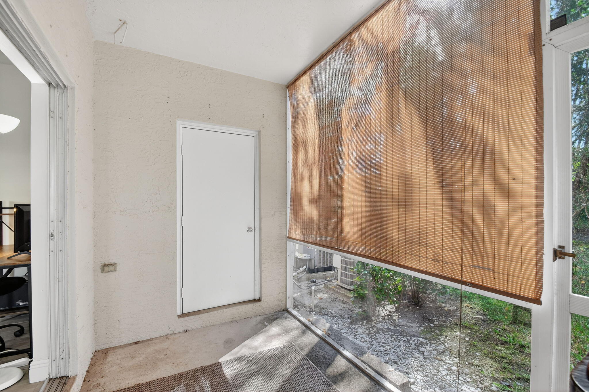 PALMBROOKE TOWNHOMES - Residential Lease