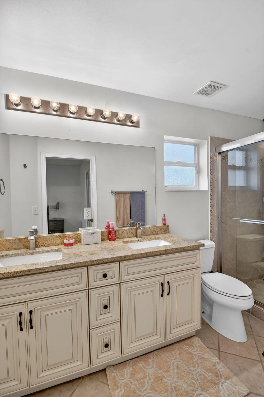 PALMBROOKE TOWNHOMES - Residential Lease