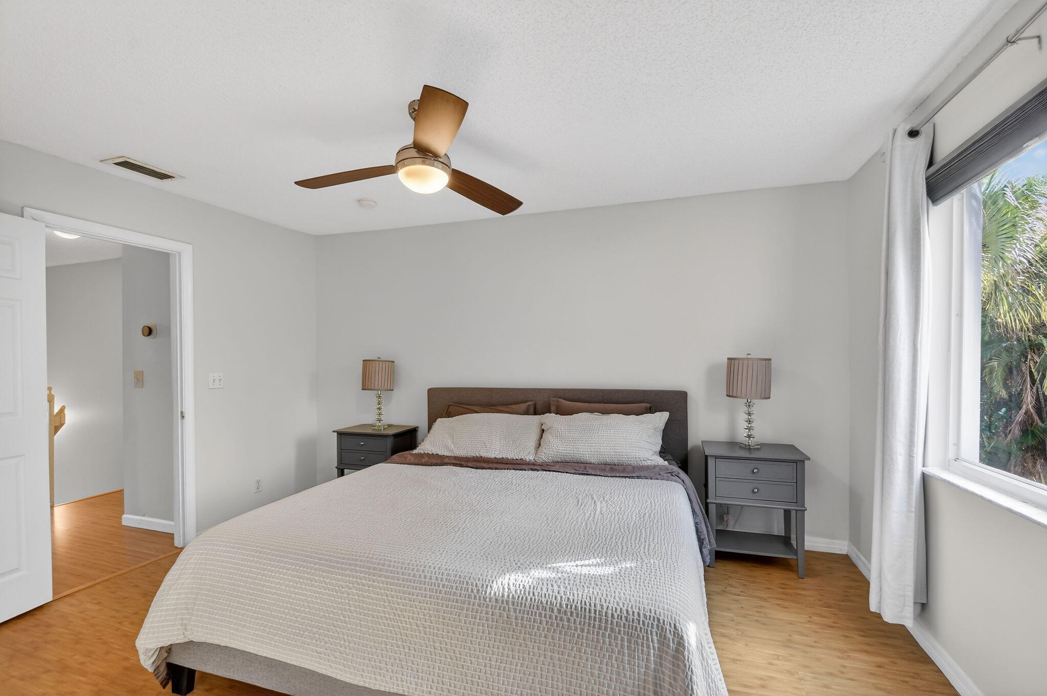 PALMBROOKE TOWNHOMES - Residential Lease