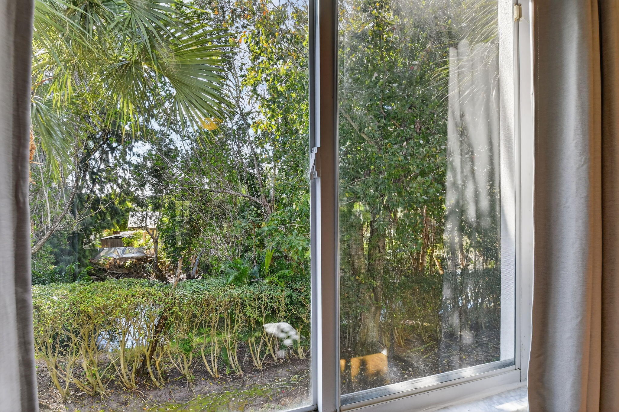 PALMBROOKE TOWNHOMES - Residential Lease