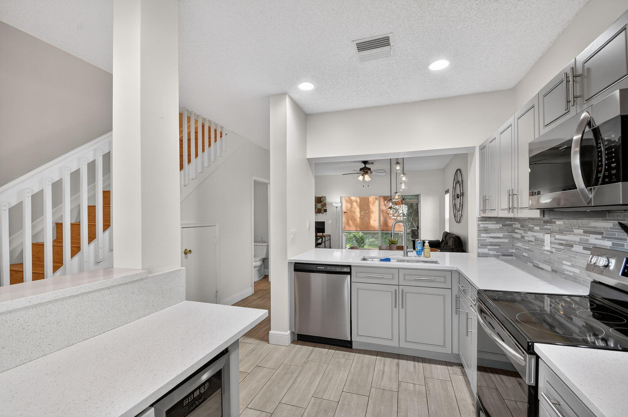 PALMBROOKE TOWNHOMES - Residential Lease