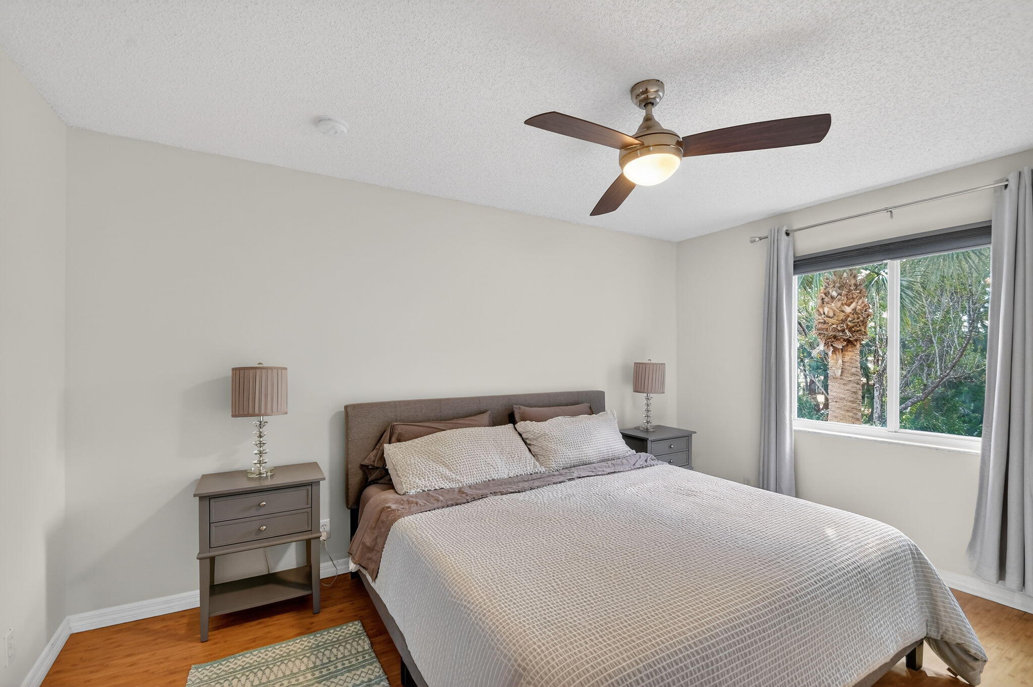 PALMBROOKE TOWNHOMES - Residential Lease