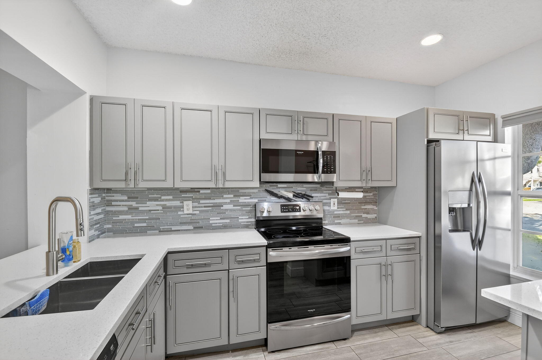 PALMBROOKE TOWNHOMES - Residential Lease