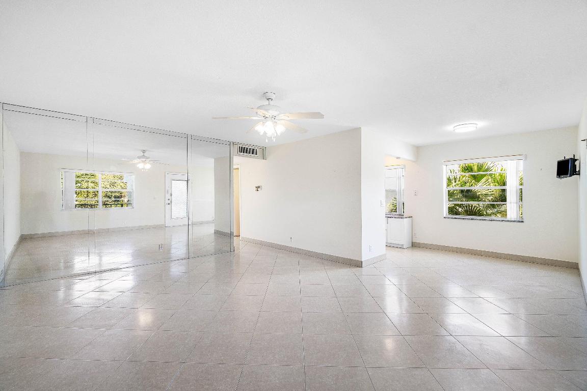 KINGS POINT FLANDERS A THRU T CONDOS - Residential