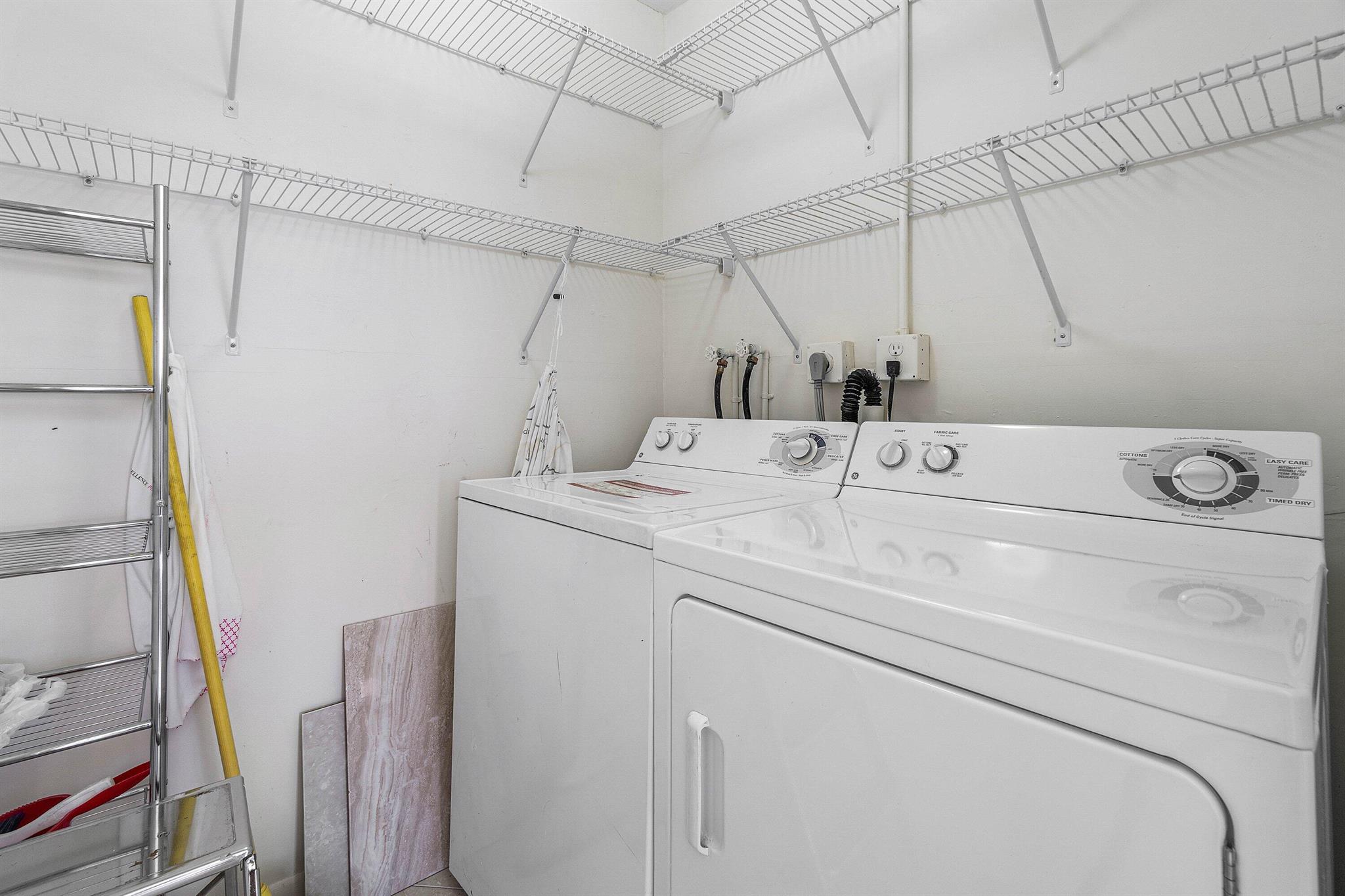 KINGS POINT FLANDERS A TH - Residential