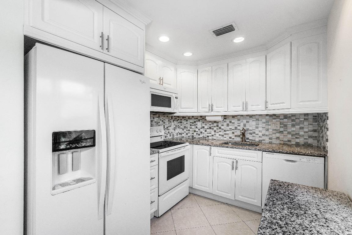 KINGS POINT FLANDERS A THRU T CONDOS - Residential