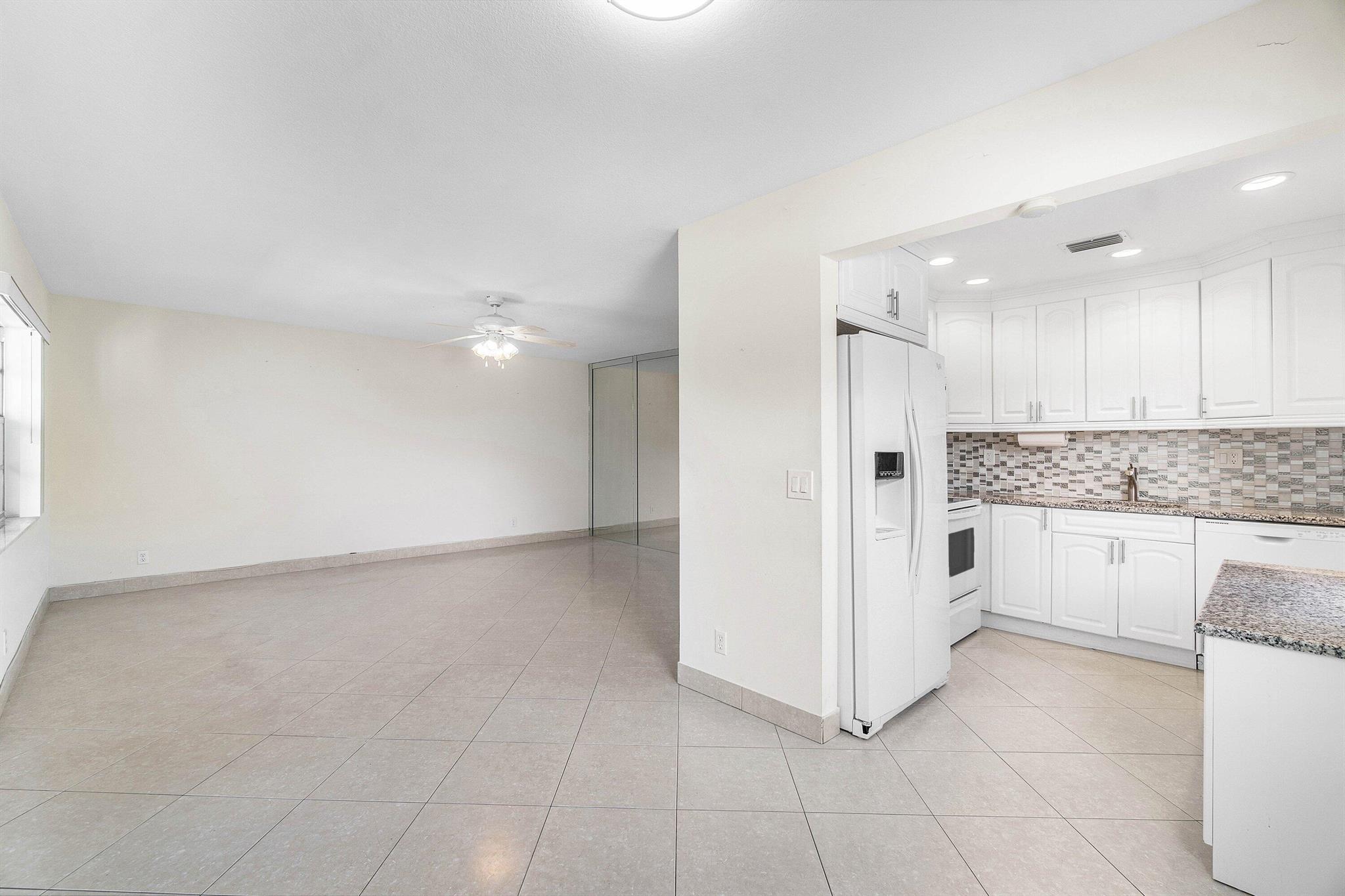 KINGS POINT FLANDERS A TH - Residential