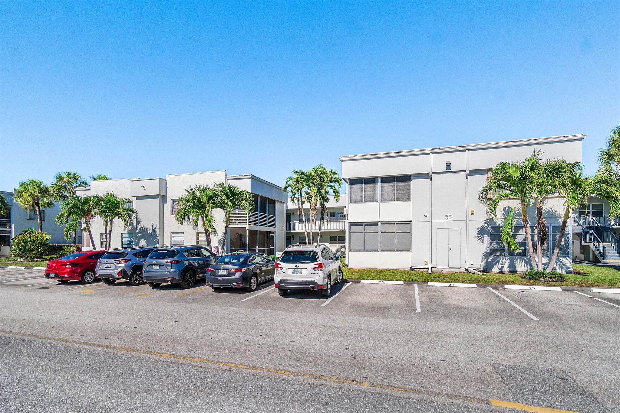 KINGS POINT FLANDERS A TH - Residential