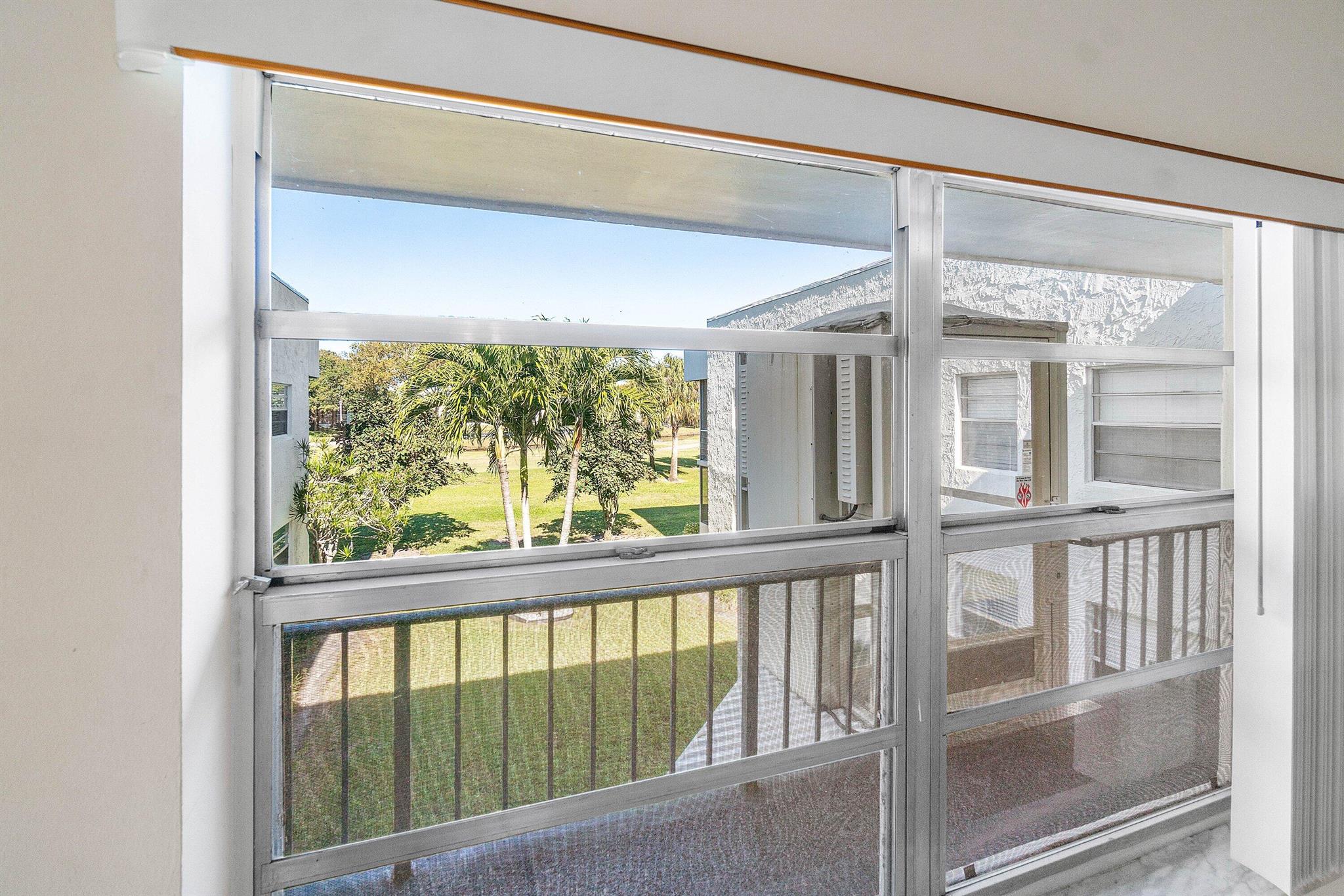 KINGS POINT FLANDERS A TH - Residential