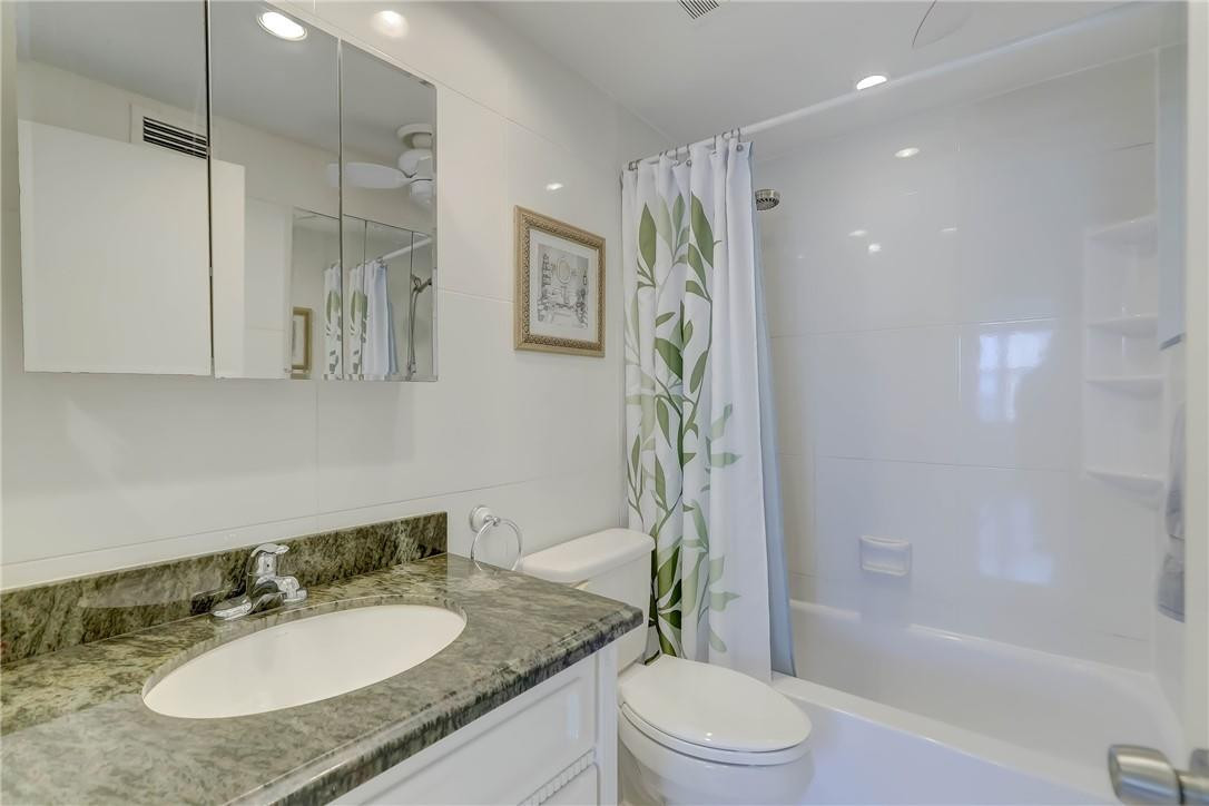 Coral Ridge Towers East - Residential