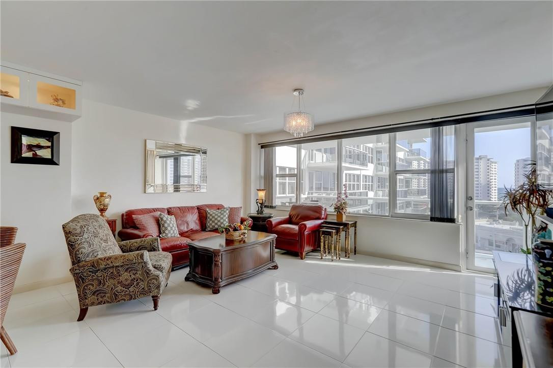 Coral Ridge Towers East - Residential