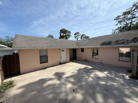 1105 Hyacinth Place D Wellington FL 33414