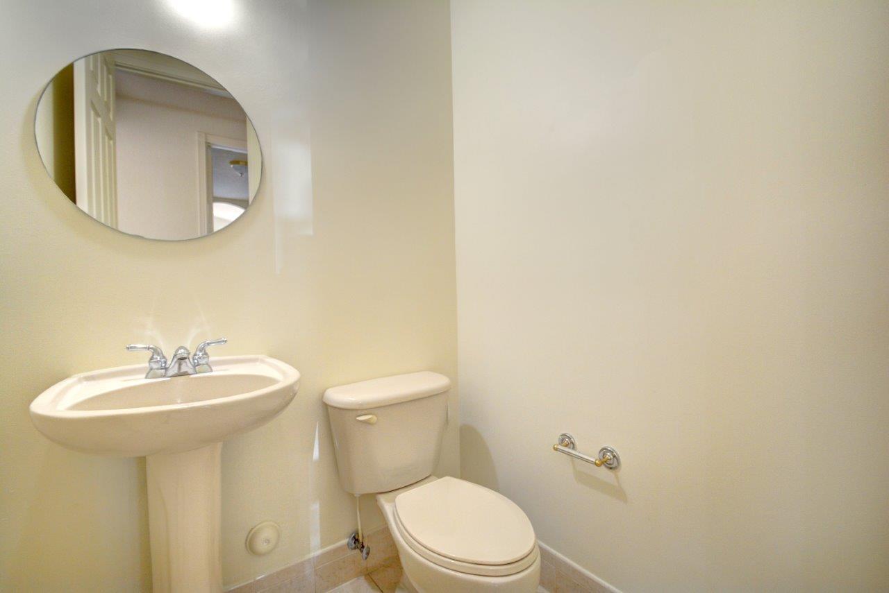 IRONHORSE - Residential Lease