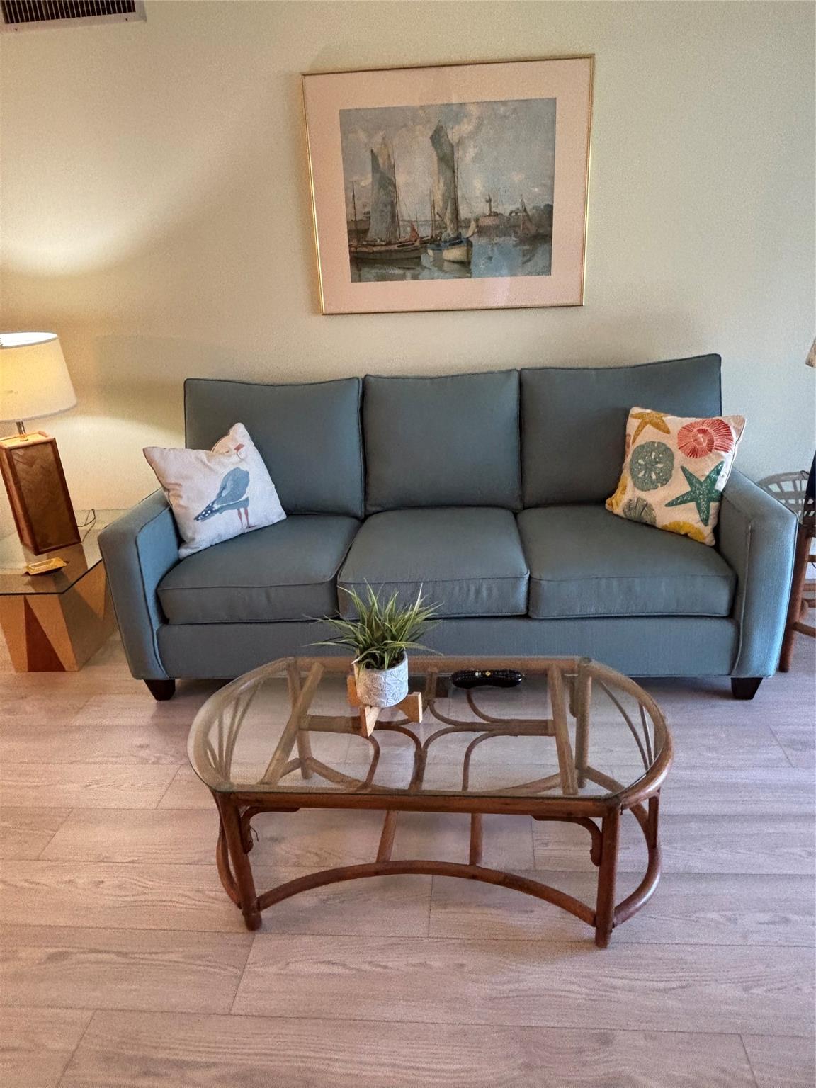 Pierpoint Yacht Club Cond - Residential Lease