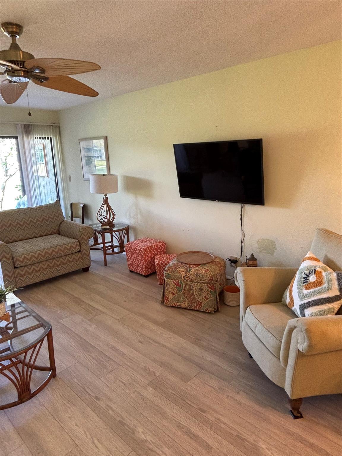 Pierpoint Yacht Club Cond - Residential Lease